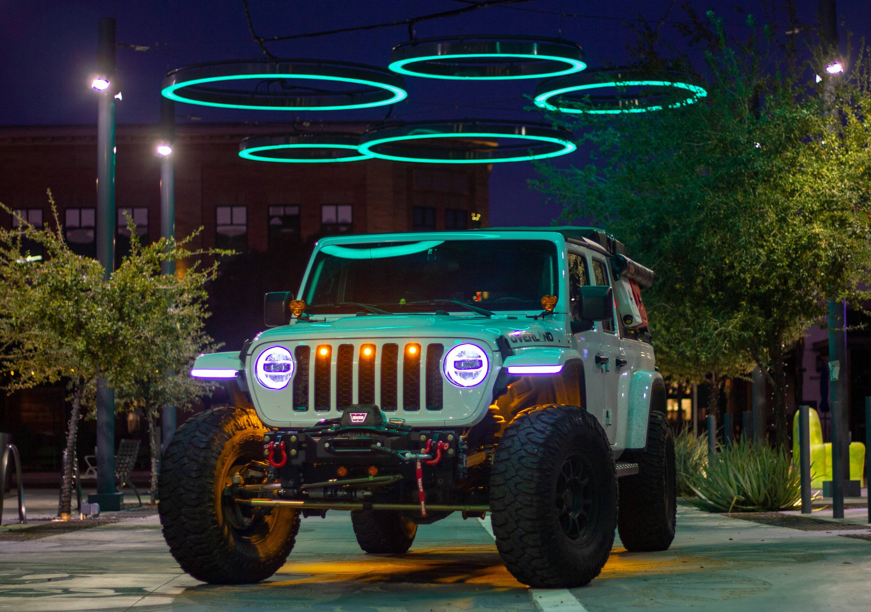 Jeep Gladiator BRIGHT WHITE Gladiator JT Club D4BE6744-6E2D-4624-8A97-697D70E1BBB0