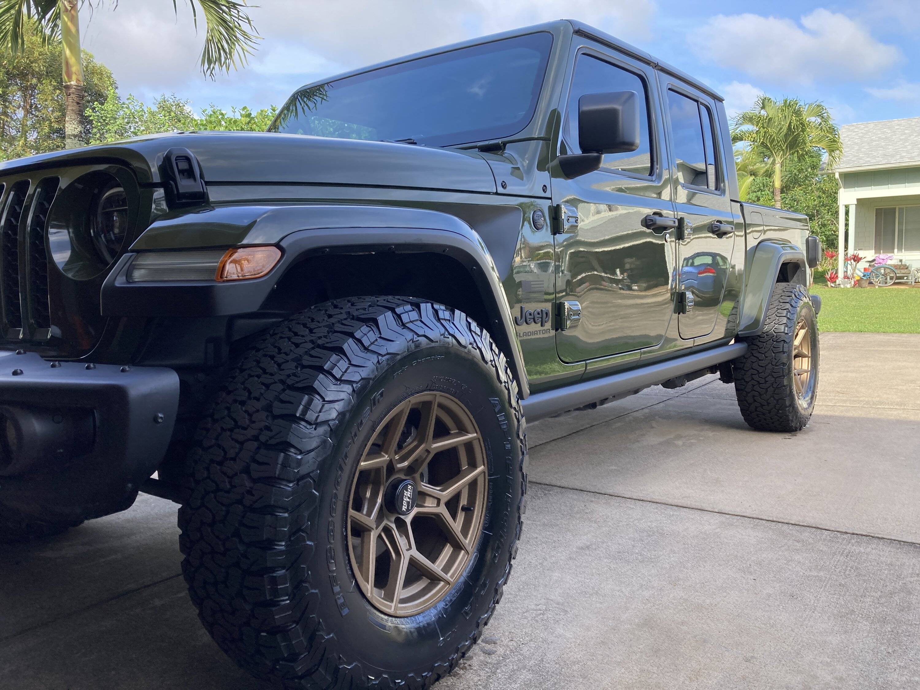 Jeep Gladiator SARGE GREEN Gladiator club F72DC3F8-814E-432A-8083-2D9FD763C4FE