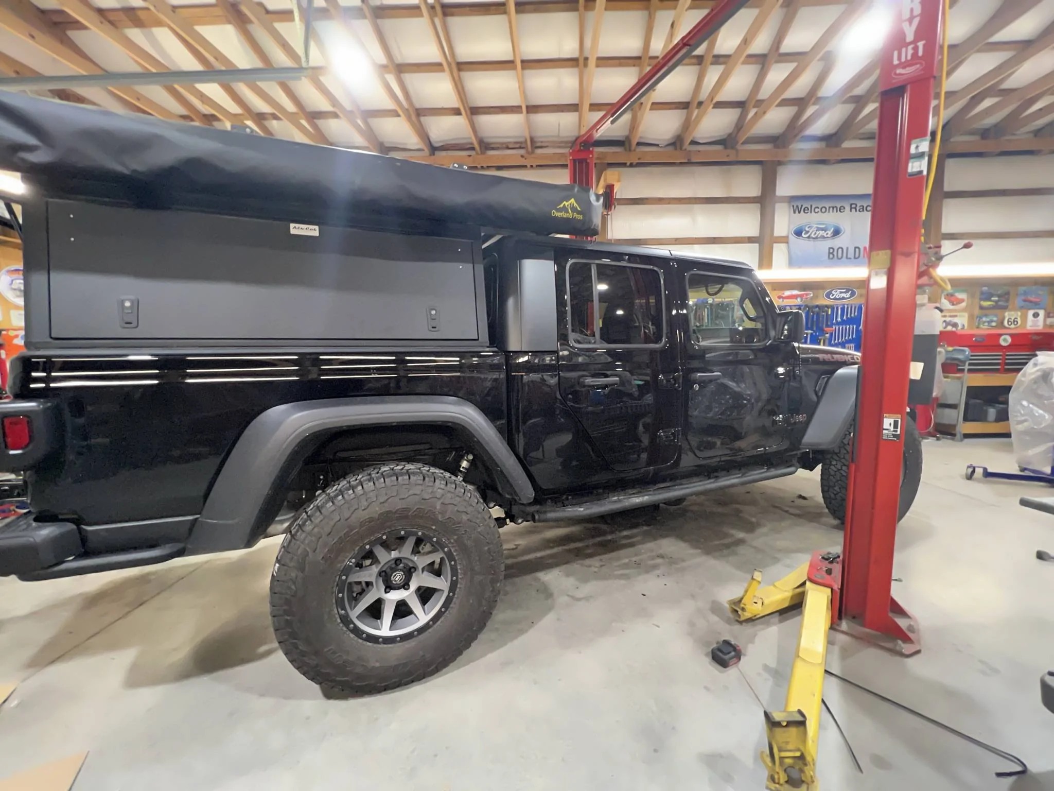 Jeep Gladiator Black Friday + Cyber Monday aftermath thread -- what did you buy your Gladiator? ? IMG_2377