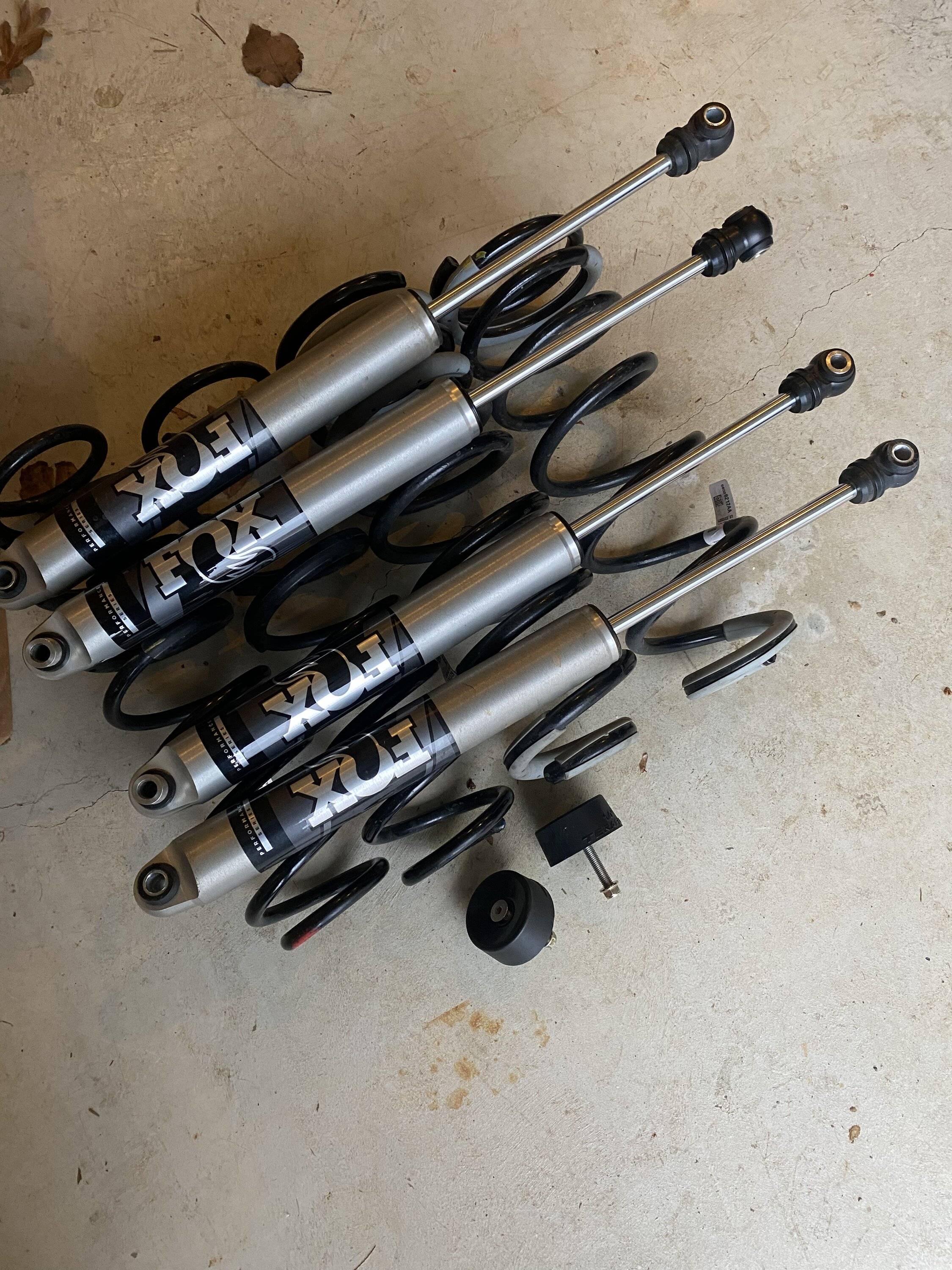 Jeep Gladiator Lift or level 4DB7201F-C5B2-41E8-8CBA-DF8E77441A08