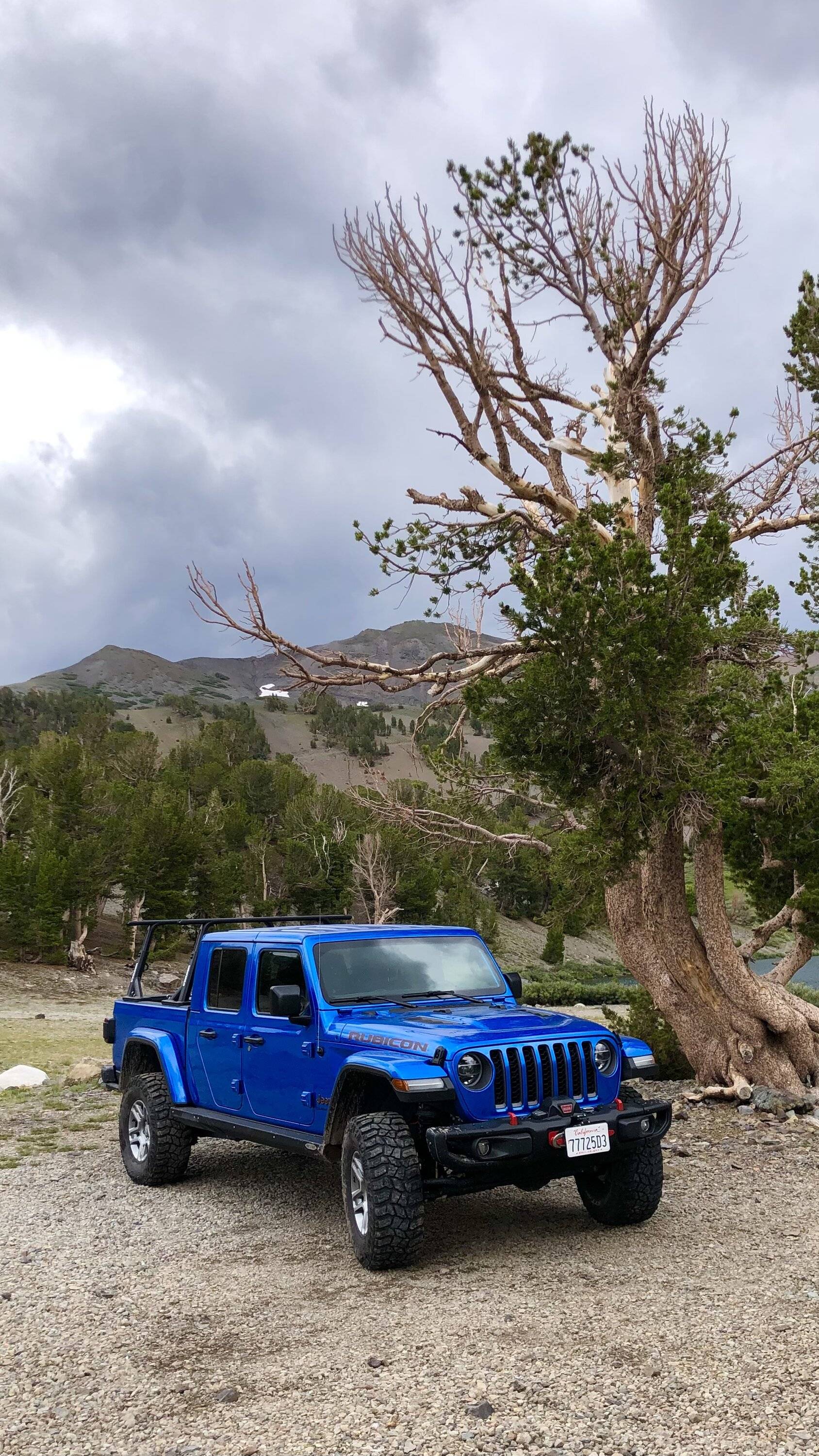 Jeep Gladiator HYDRO BLUE PEARL Gladiator JT Club C1CF1A18-17BA-46CC-BD3D-24B0D6982754