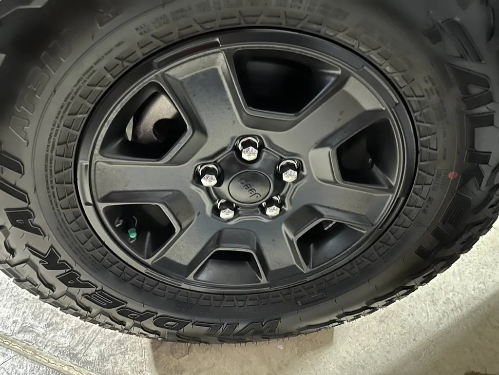 Jeep Gladiator NEW! Mojave Take Off Wheels/Tires (San Antonio) DD73EAC2-3FFF-4C83-9CFA-65115008558F_1_105_c