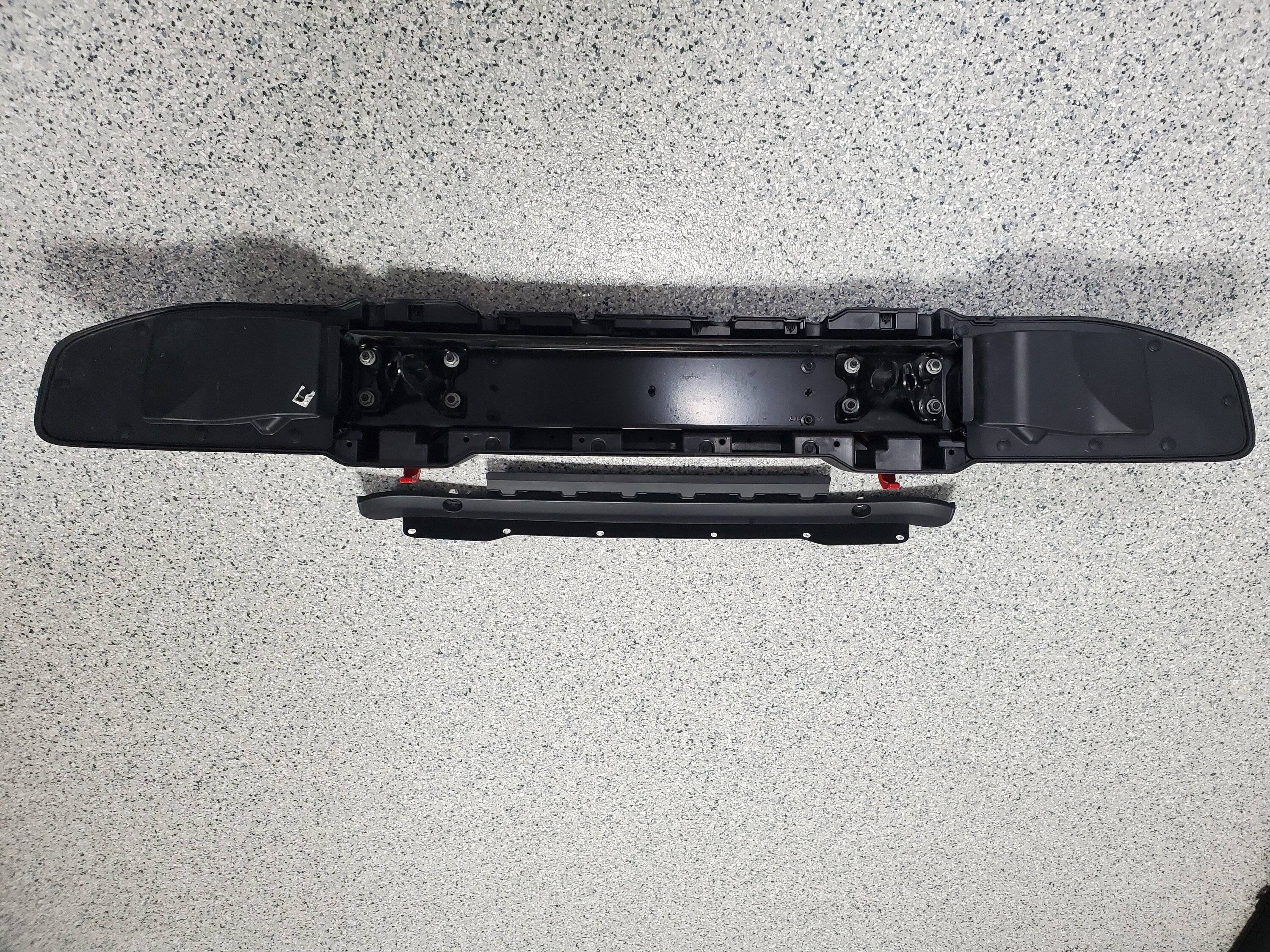 Jeep Gladiator Rubicon Plastic Bumper $100 20221206_221114