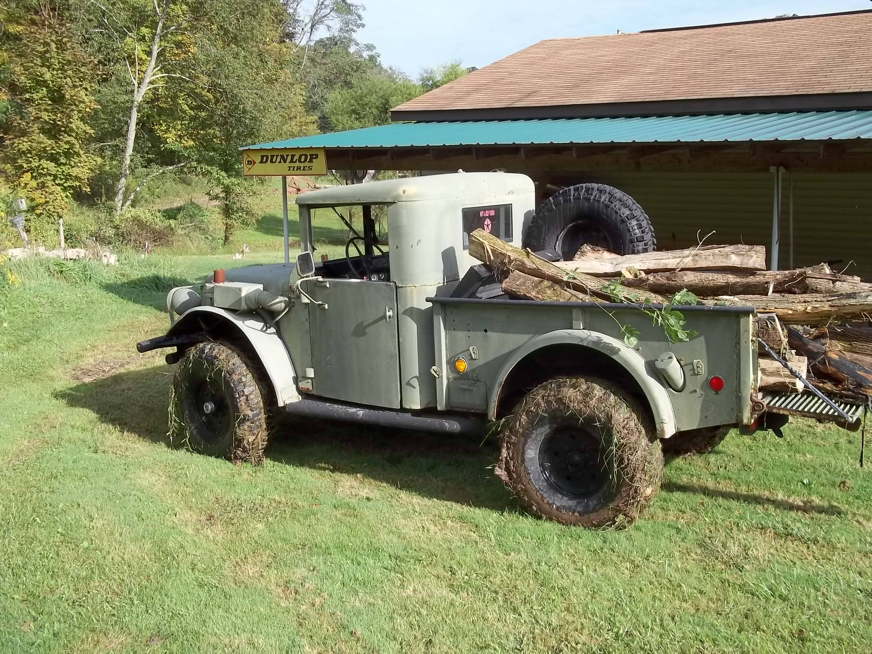 Jeep Gladiator Dodge M37 100_0342.JPG