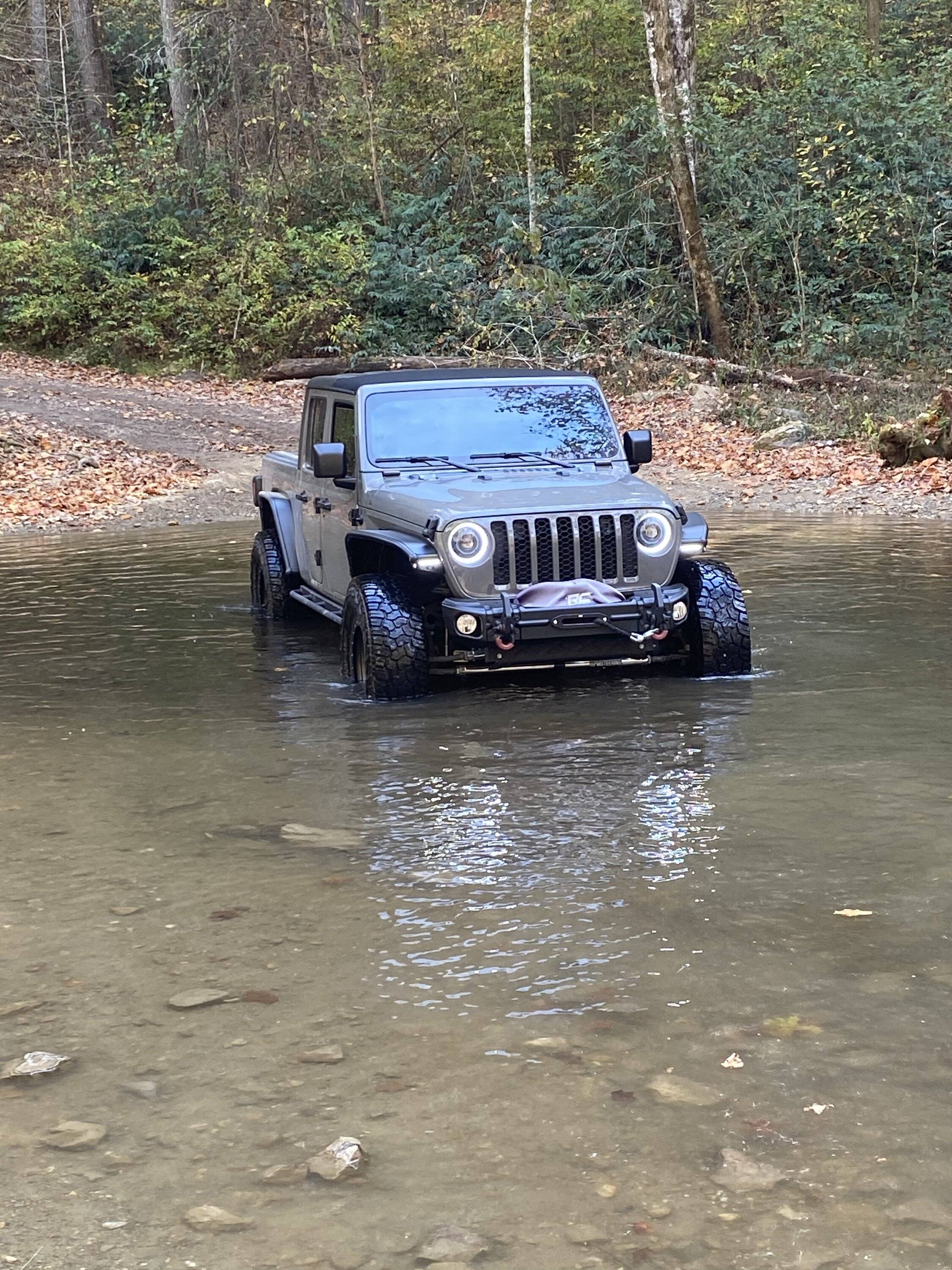 Jeep Gladiator Mopar lift on Rubicon E613DF7D-E199-42AE-BEEA-AAF61D4127FF