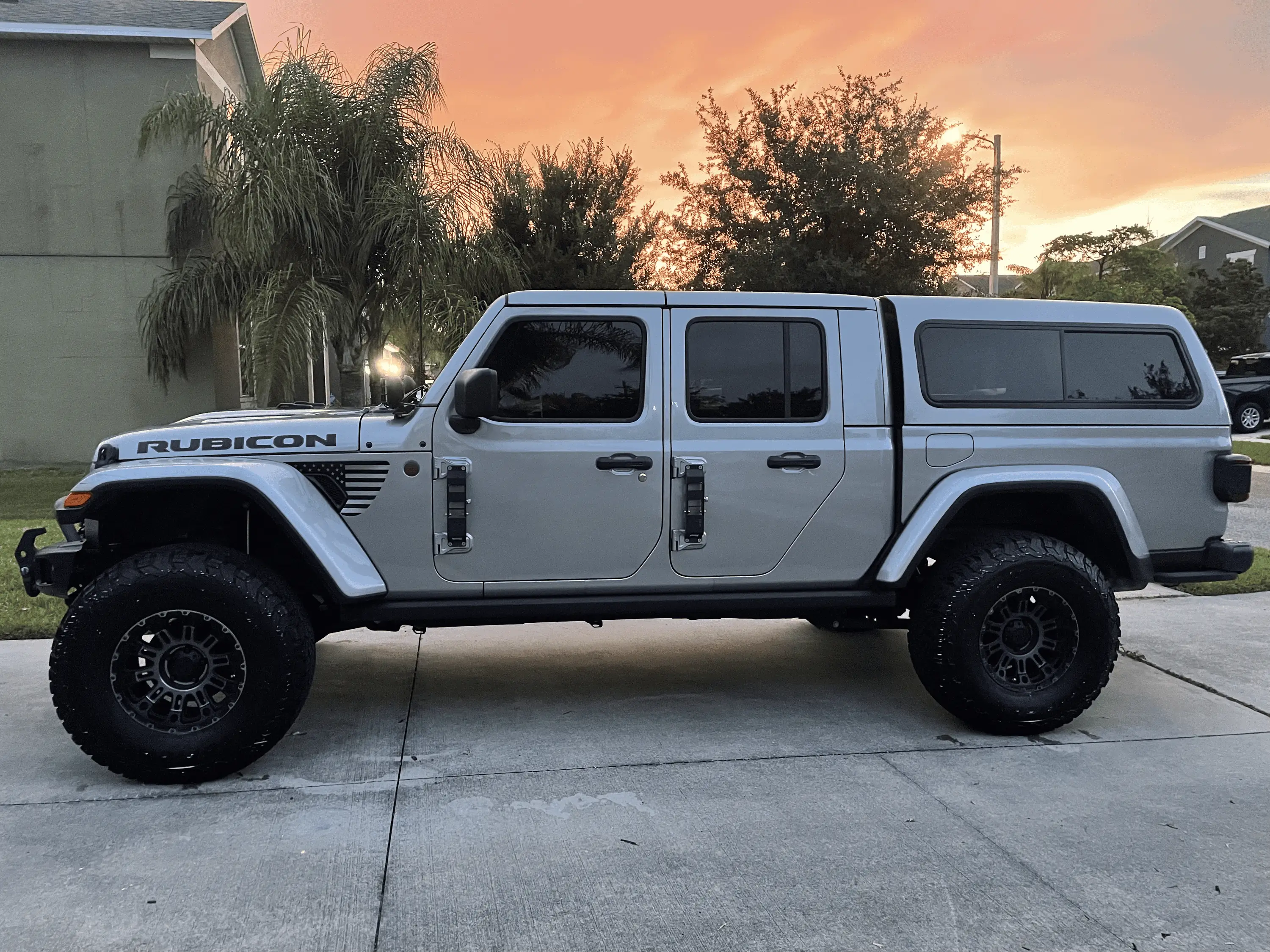 Jeep Gladiator What would you guys value it at, private party? tempImage95teZc