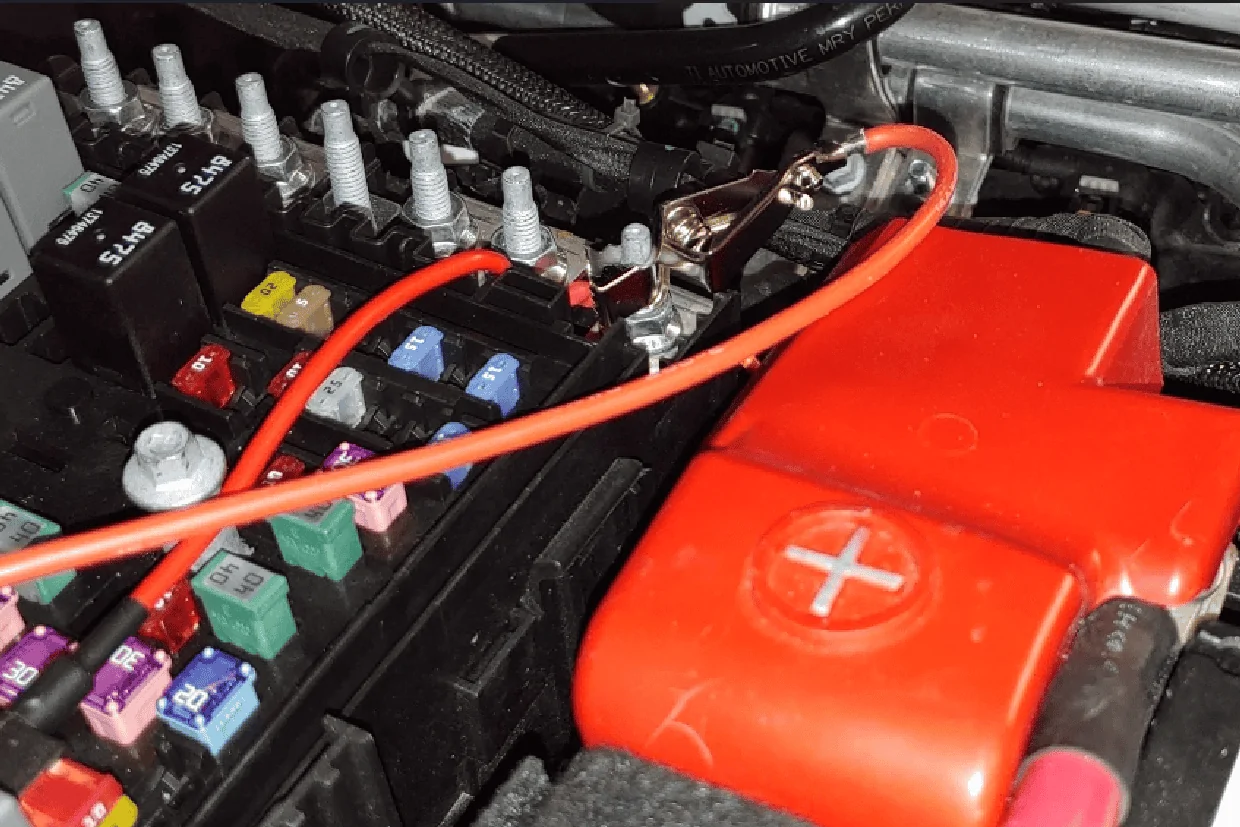 Jeep Gladiator Your battery voltage - truck off and at rest 1671206089785