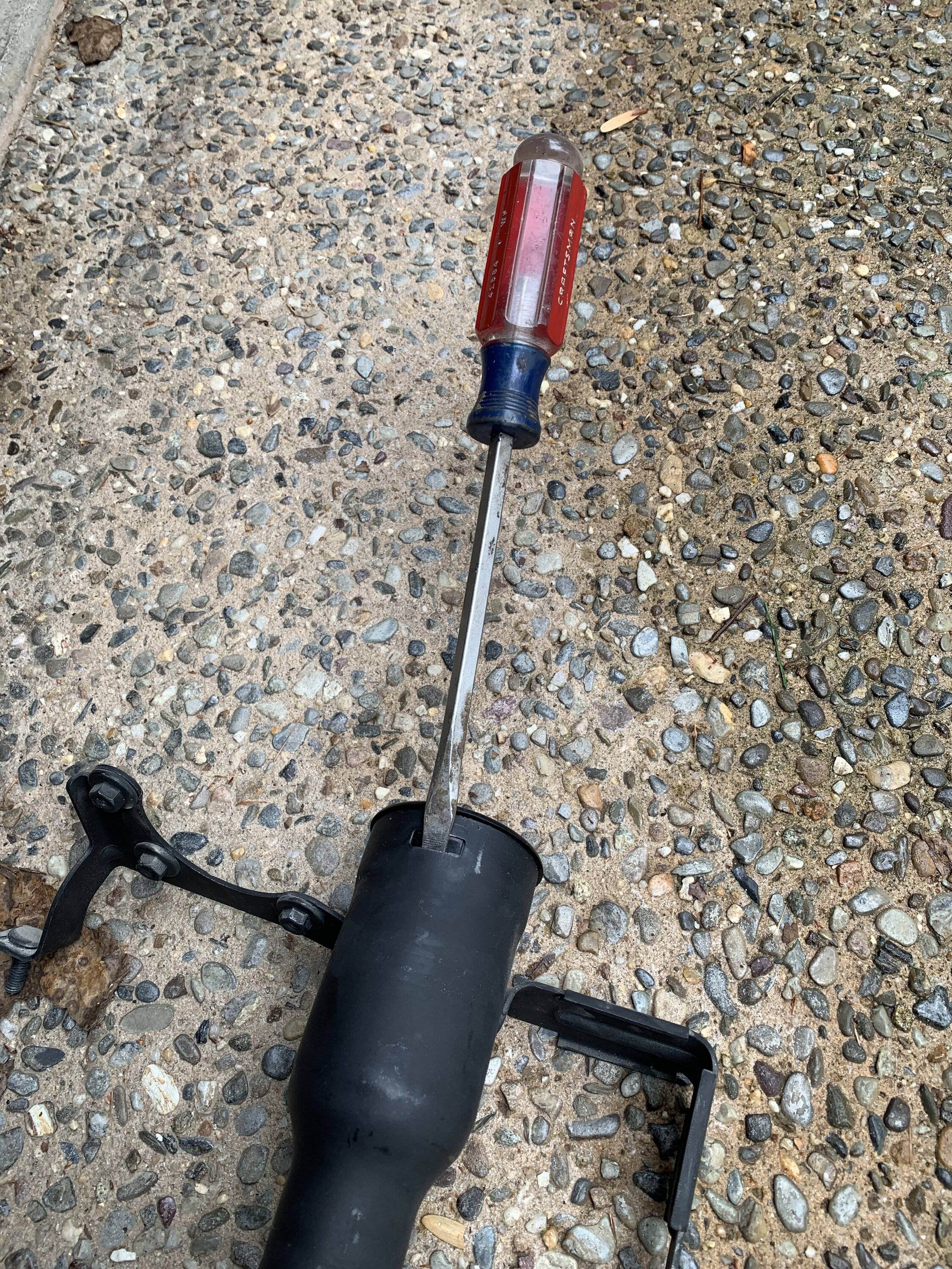 Jeep Gladiator Fill Neck Mod 2821104F-0F26-41E1-85CA-9F059374FDE2