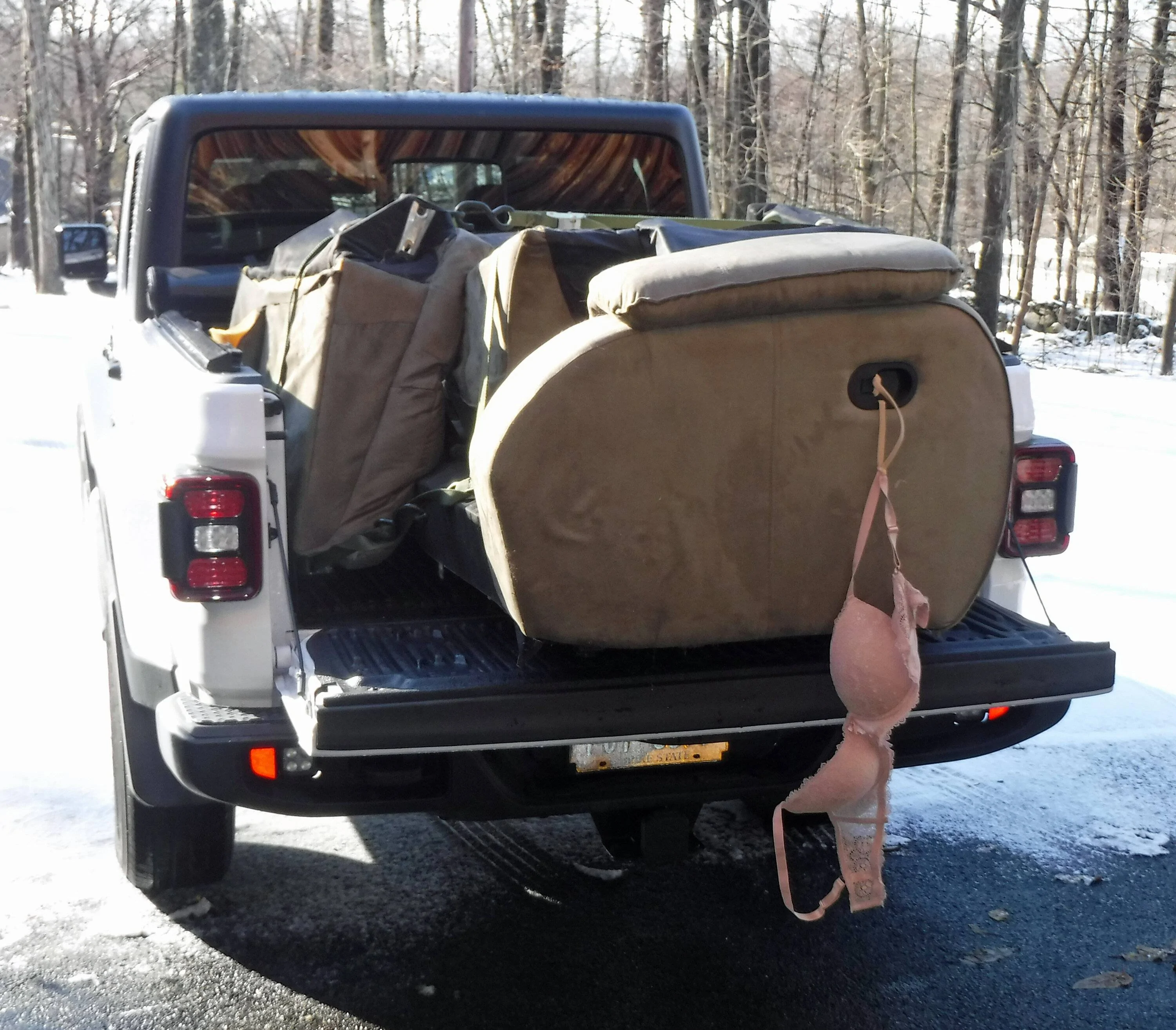 Jeep Gladiator As Per NYS Law! DSCF4560