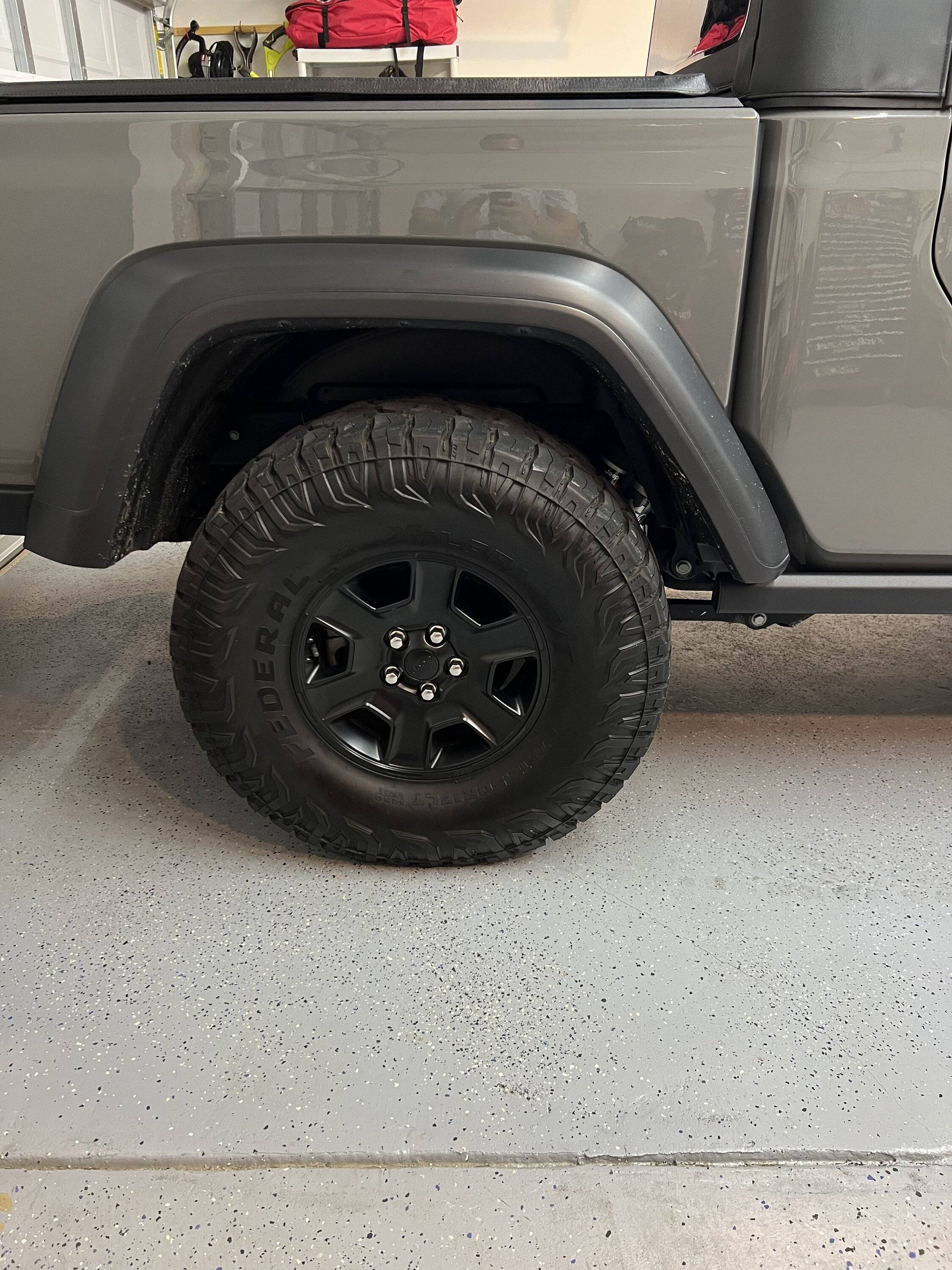 Jeep Gladiator 37” tires $950 98412B53-E0A3-4E96-B5DE-59AAF99B130D