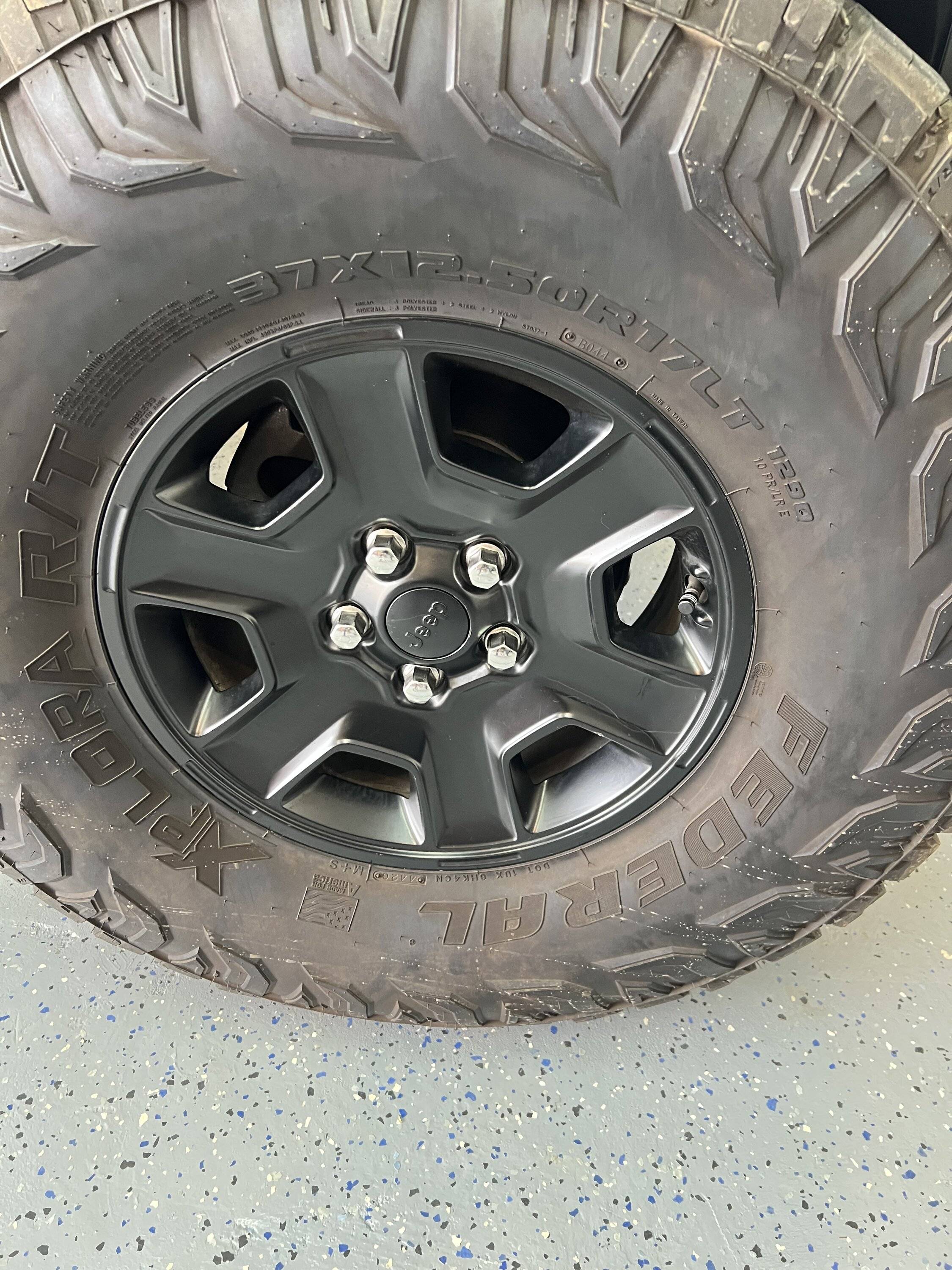 Jeep Gladiator 37” tires $950 1171ACD9-2632-4103-9E4A-50FAF588A057