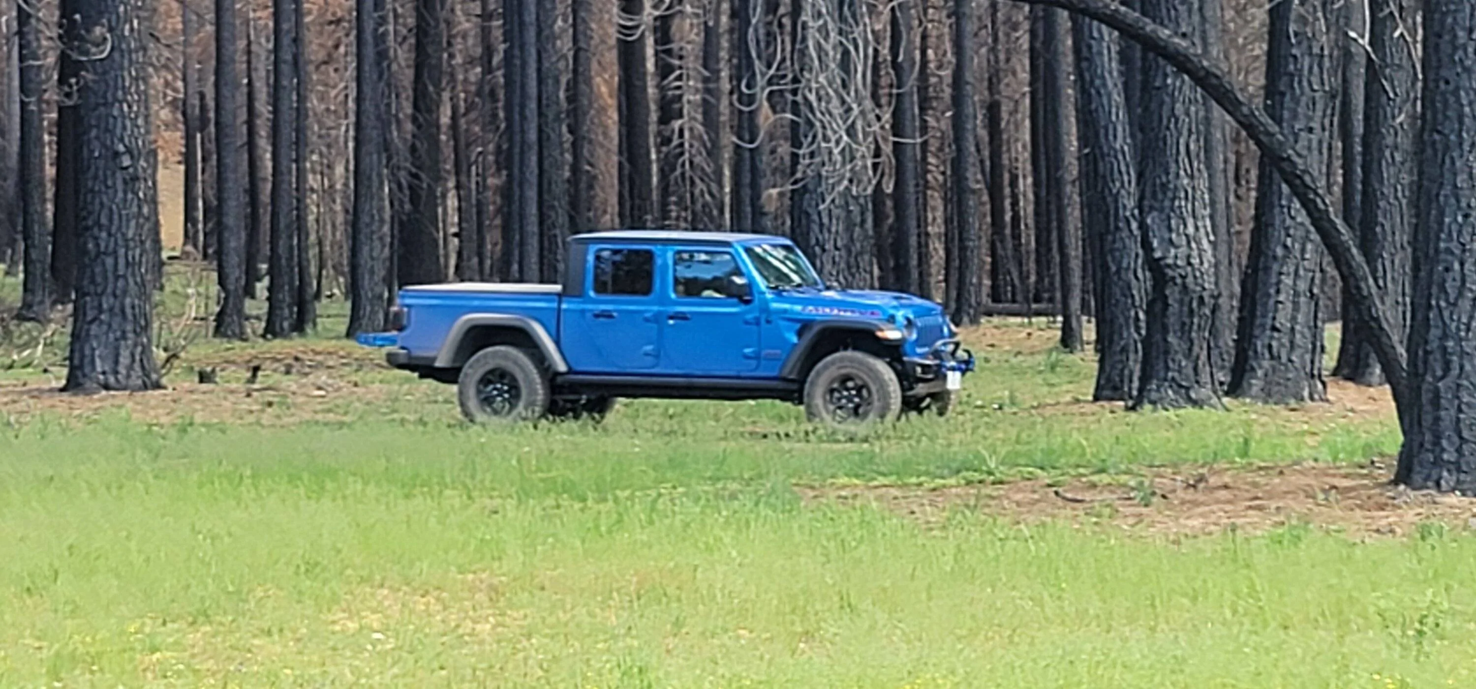 Jeep Gladiator HYDRO BLUE PEARL Gladiator JT Club 20220530_170223