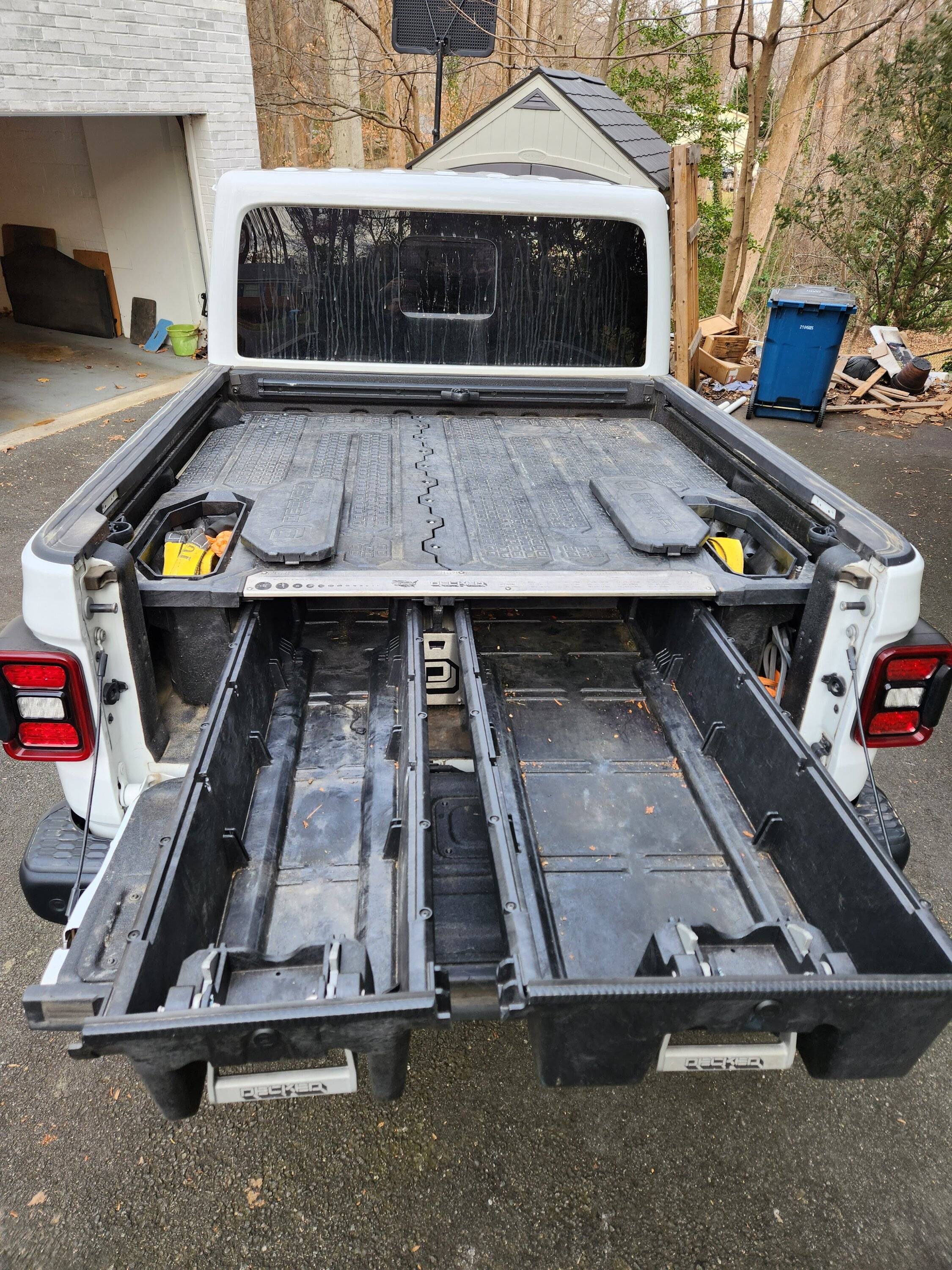 Jeep Gladiator Decked System with tool boxes and dividers 20221214_151638