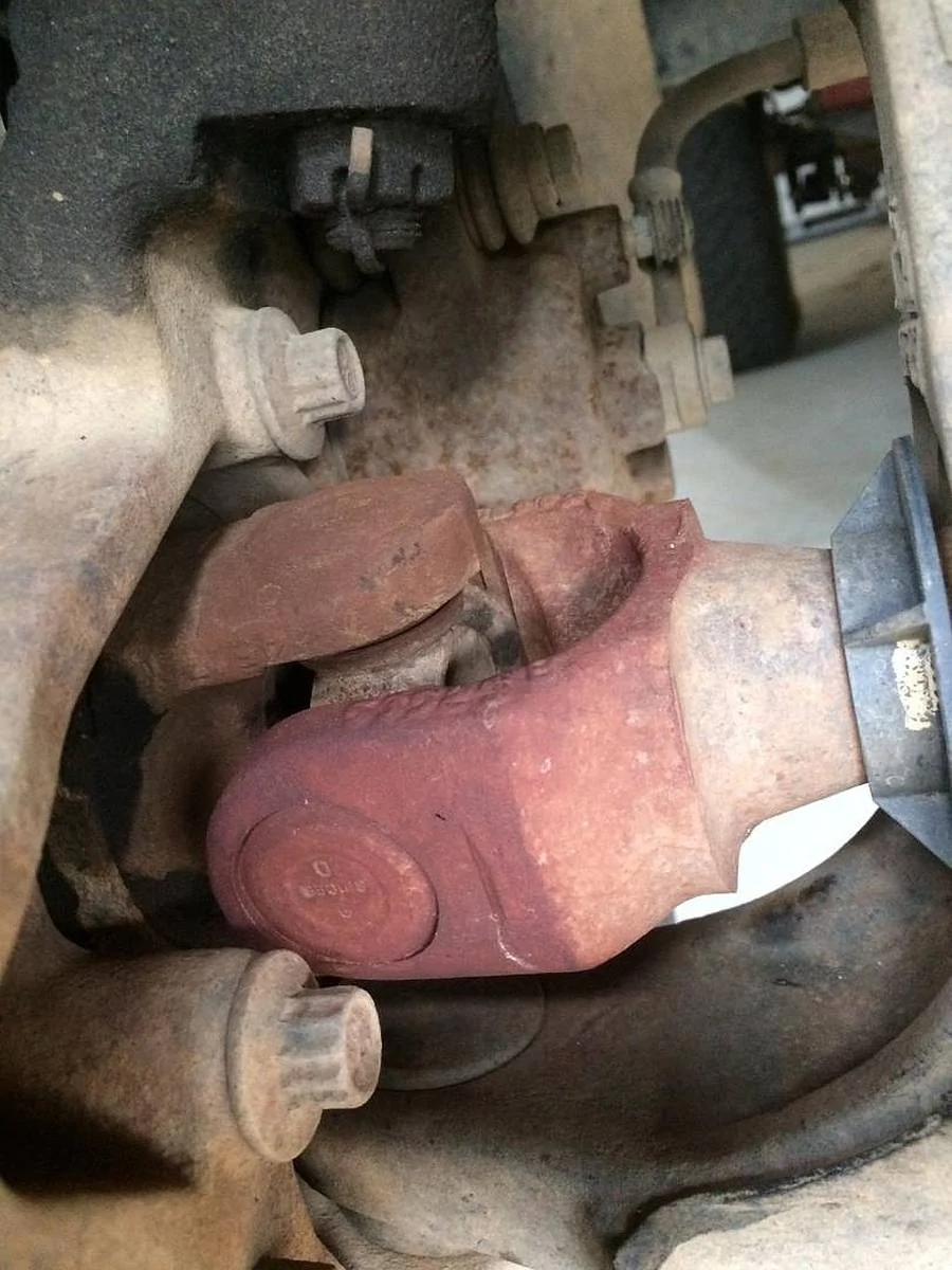 Jeep Gladiator Nasty Axel U Joint bad%20ujoint-X3