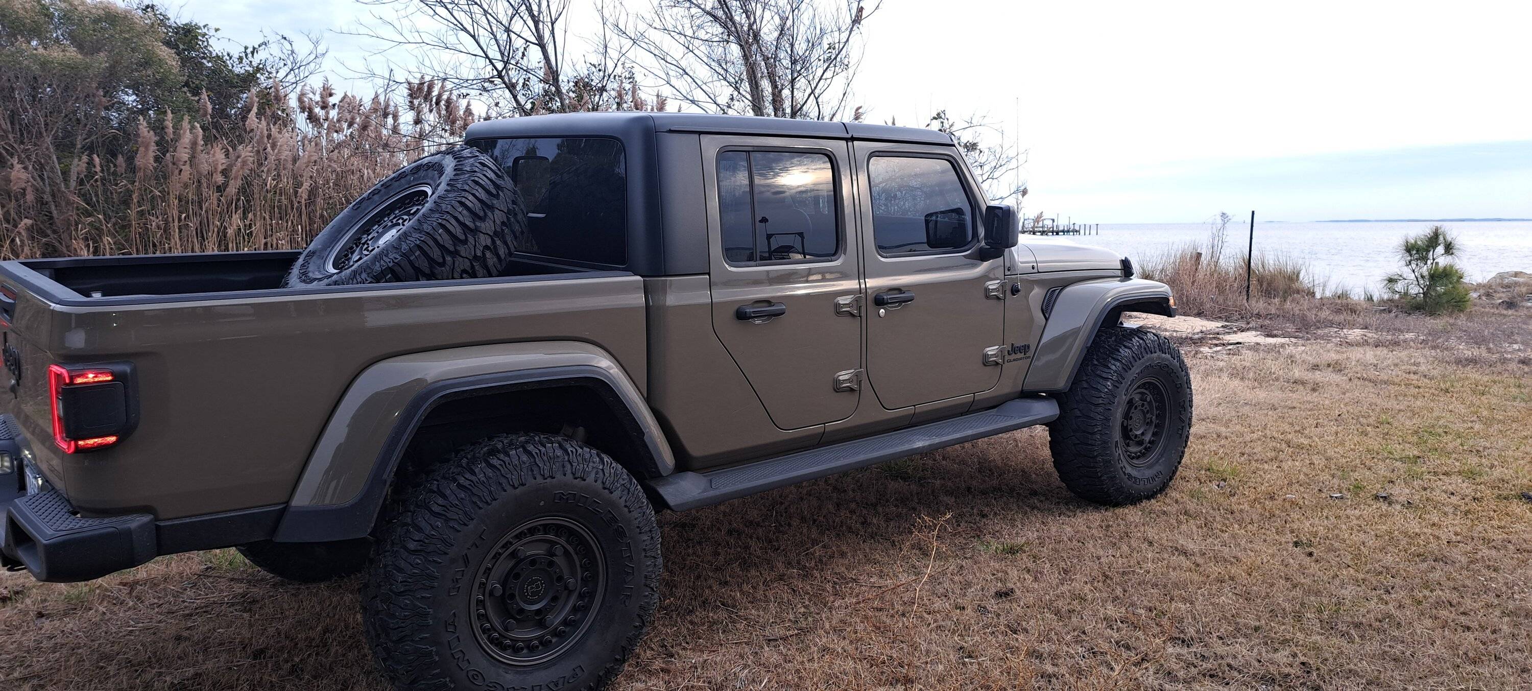 Jeep Gladiator Lets see all those Gladiators with lifts and bigger tires! 20221214_153402