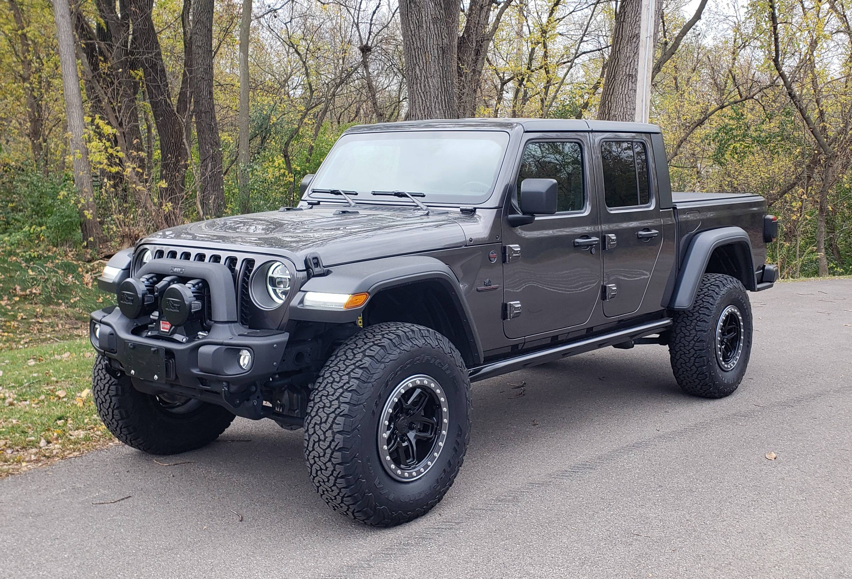 Jeep Gladiator AEV Borah Wheels on your Gladiator? 20221013_192206