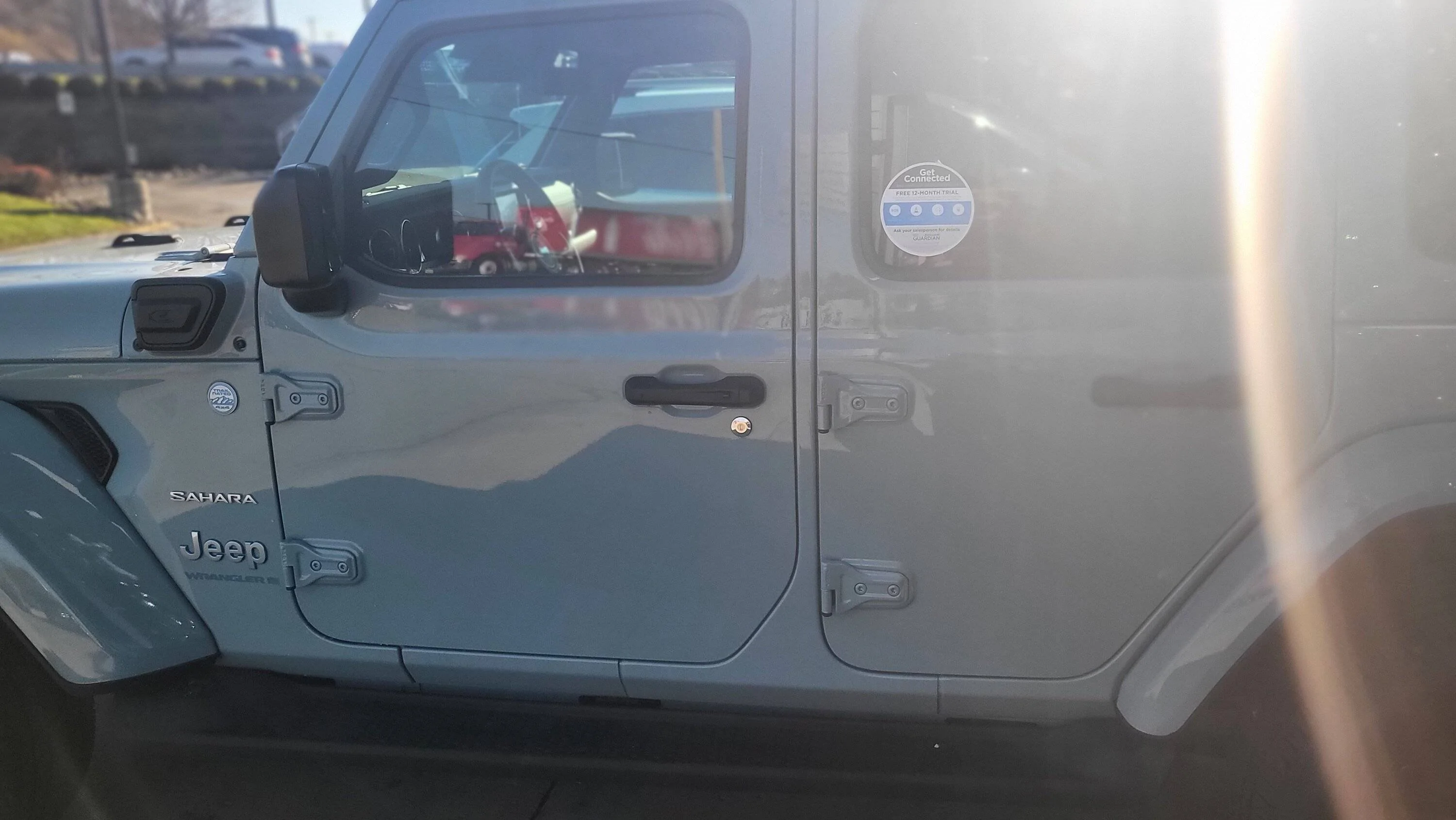 Jeep Gladiator Earl paint color now available on 2023 Jeep Gladiator! 20221209_103830