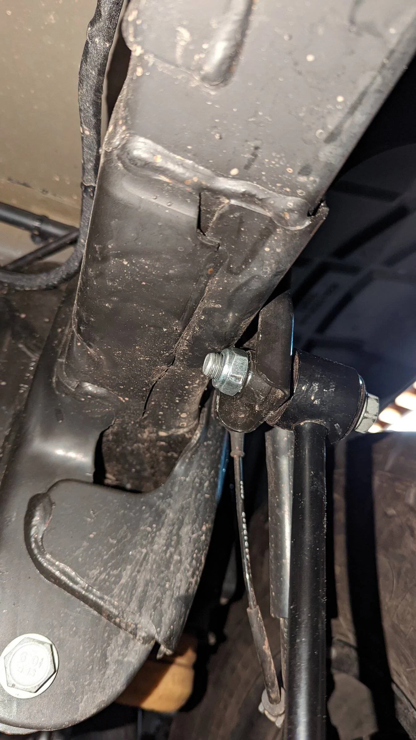 Jeep Gladiator Check Your Rear Stabilizer Frame Bracket Bolts - Mopar New Bolt Length PXL_20220511_180127937