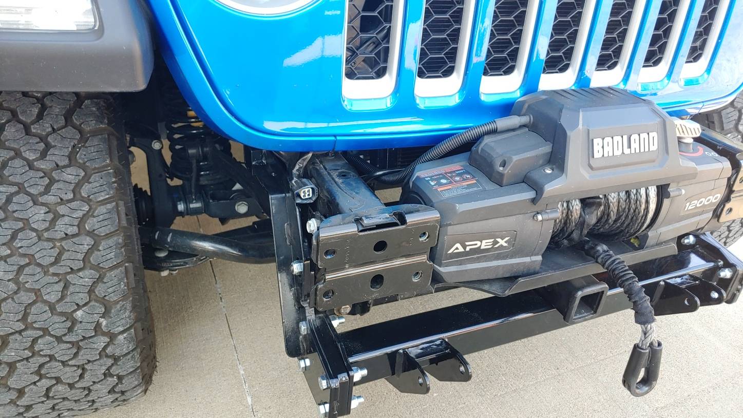 Jeep Gladiator ISO PICS: Badland Apex winch with stock steel bumper with mopar winch bar- Can it fit with Mopar bar? 20221006_104033