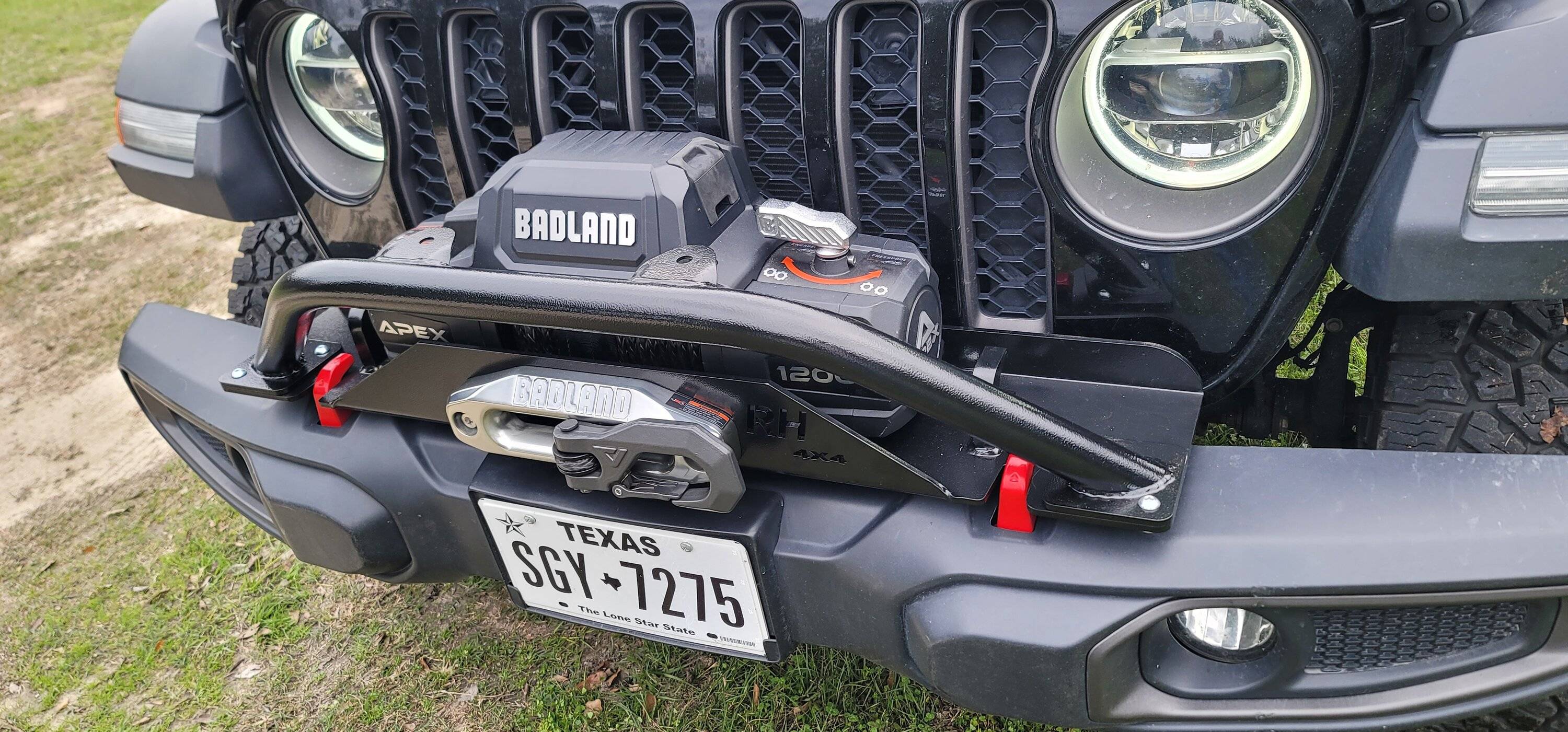 Jeep Gladiator Got my winch in with the factory bumper 20221218_160703