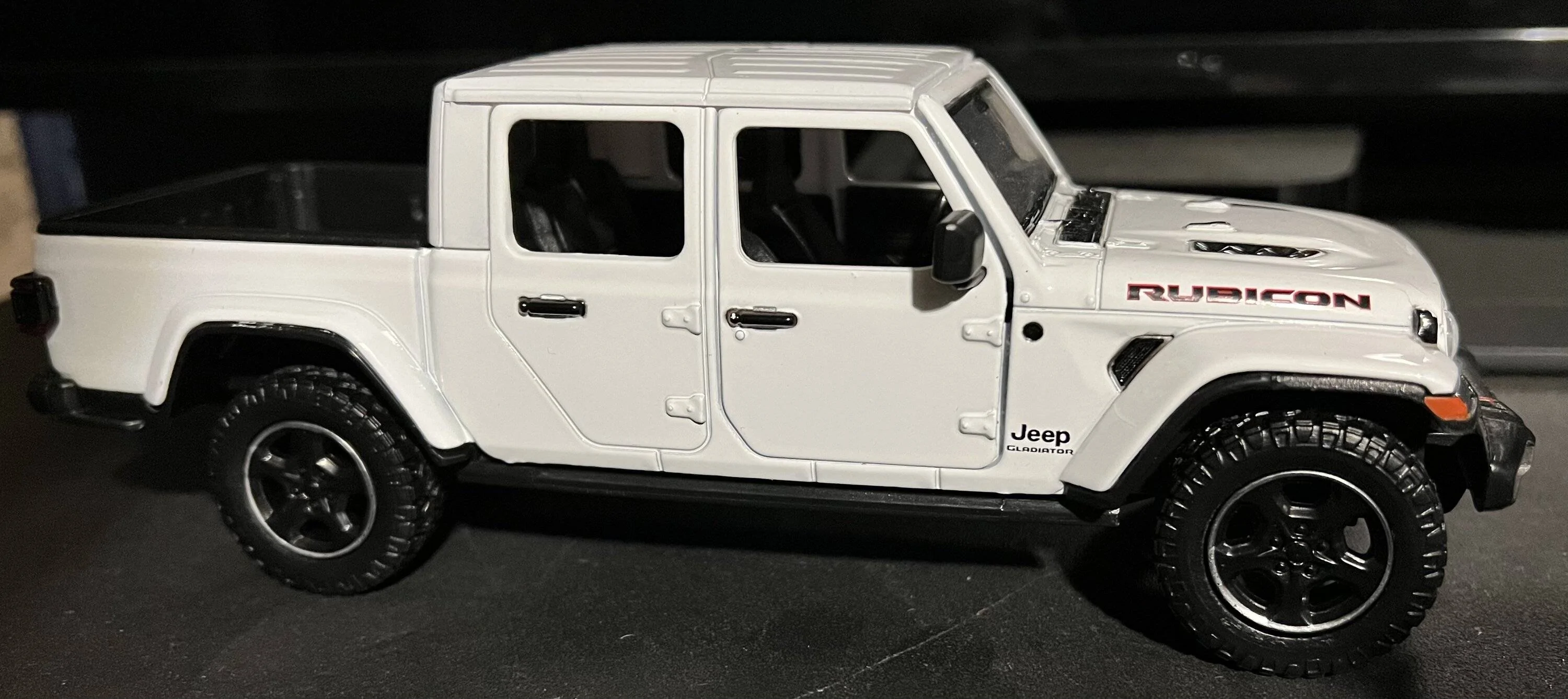 Jeep Gladiator Toys? E49E3A0C-0D13-467B-AF85-9525455C8267