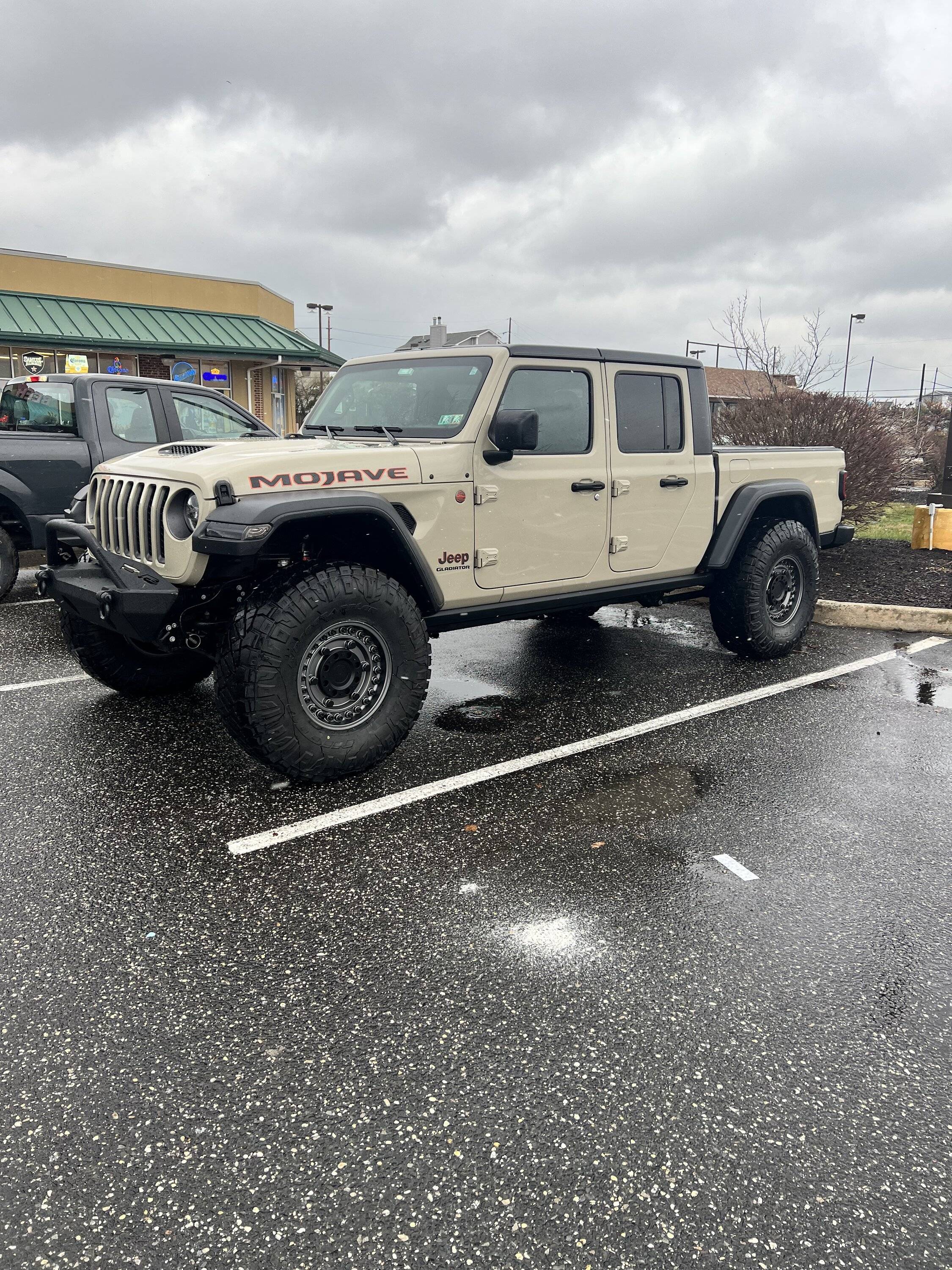 Jeep Gladiator MOJAVE Edition Gladiator JT Club 291ABF9F-3FB2-44E4-9E6A-0BF39202117D