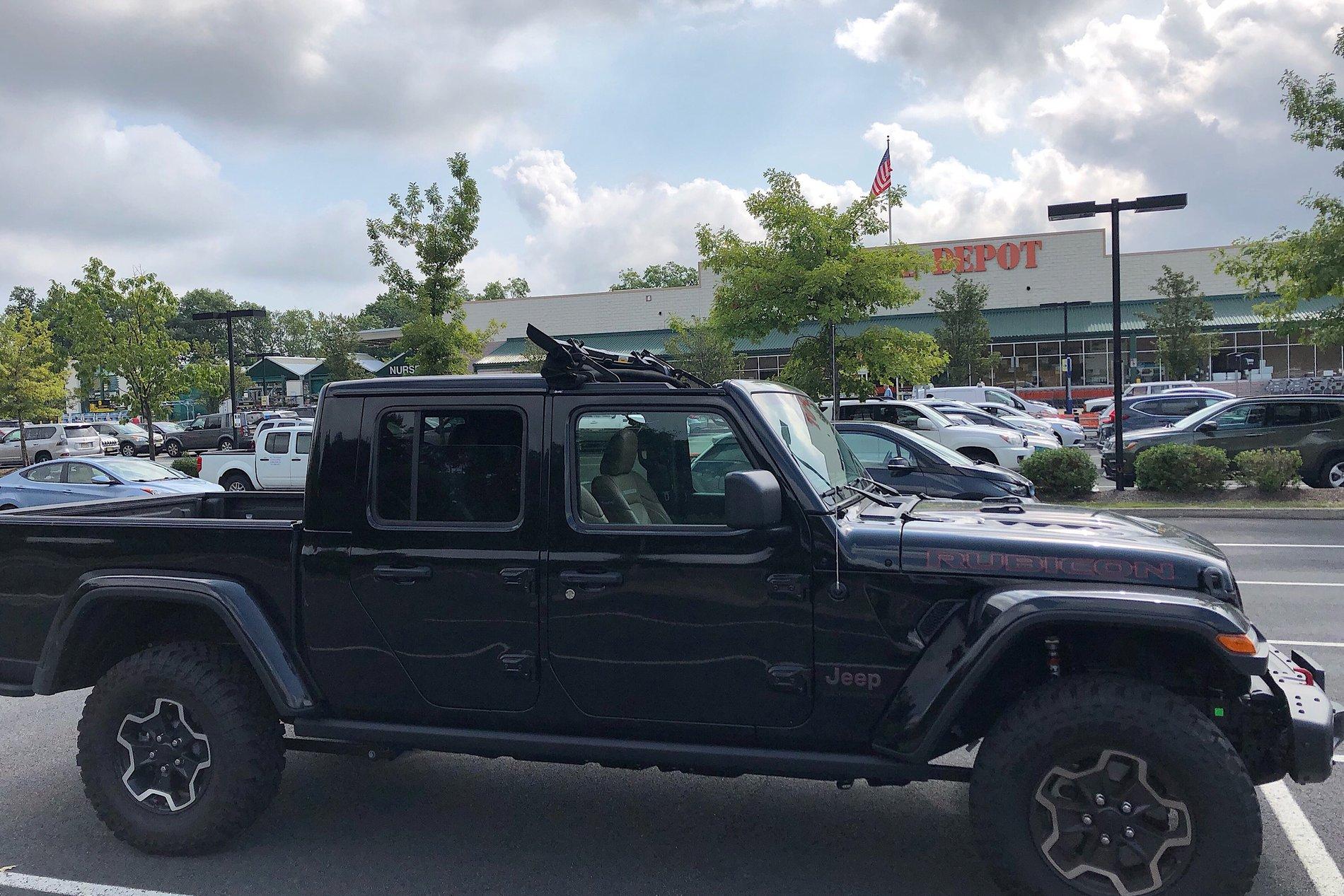 Jeep Gladiator Best Top... I mean BESTOP IMG_0929.JPG