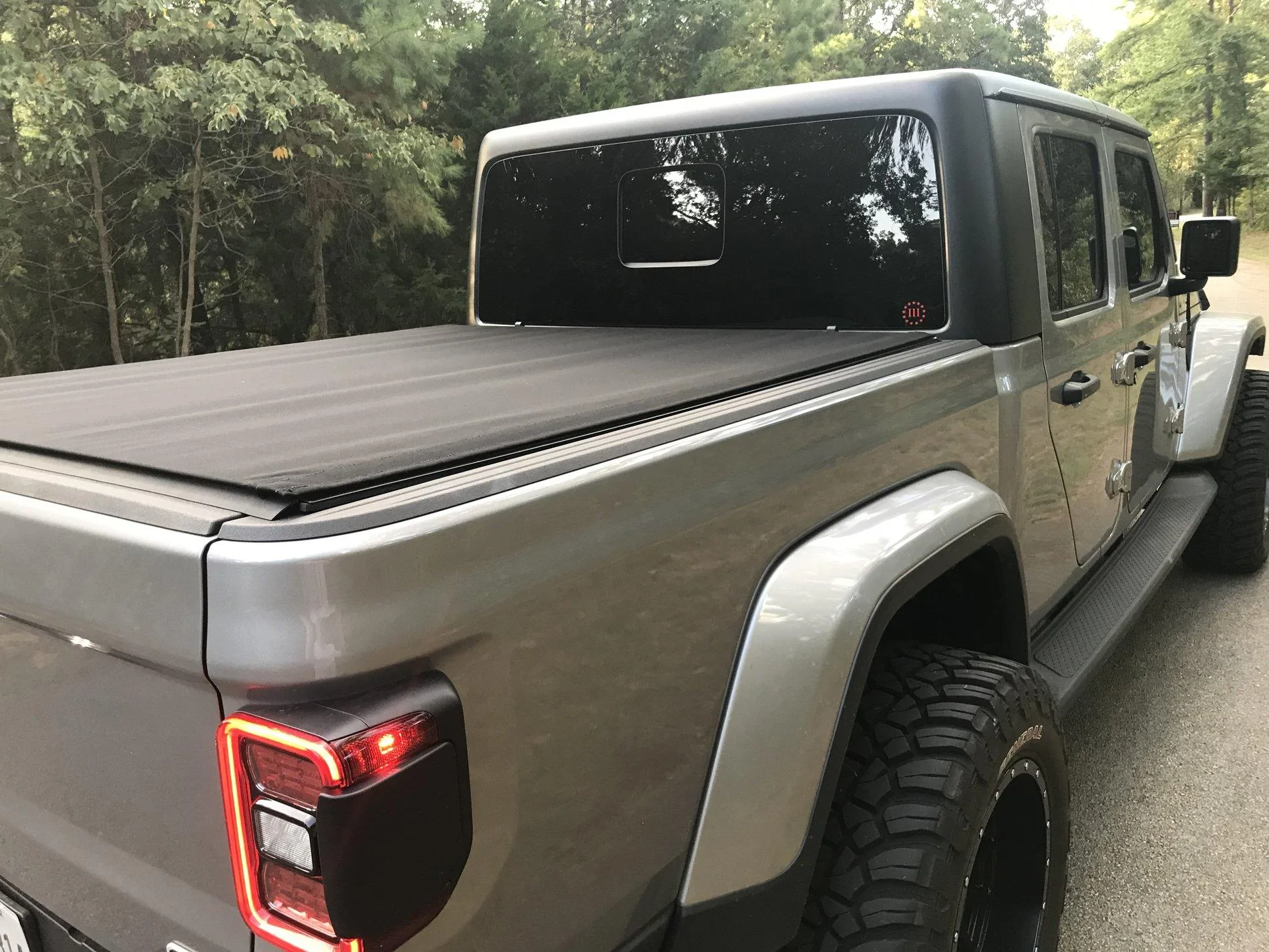 Jeep Gladiator Soft OEM roll up bed cover. CFA80E4E-F5BC-4931-8EC4-E2DE2D825BDB