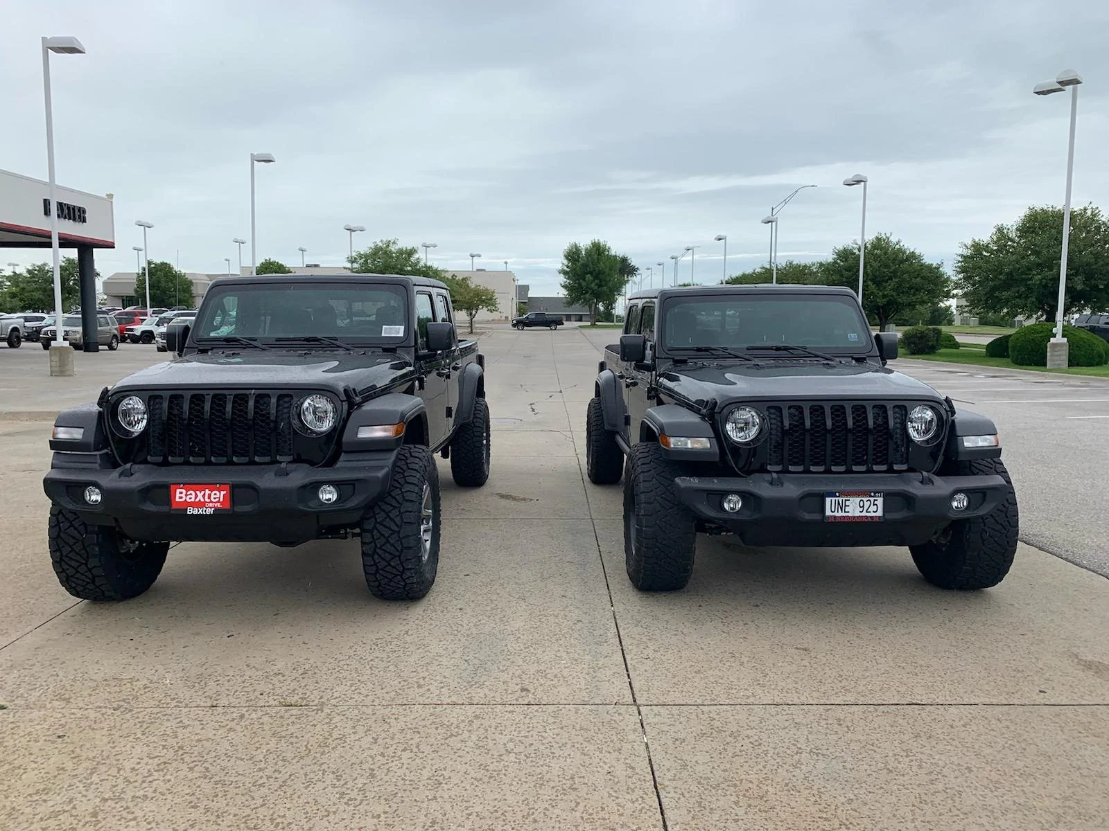 Jeep Gladiator Pictures of 33s and 35s IMG_00291