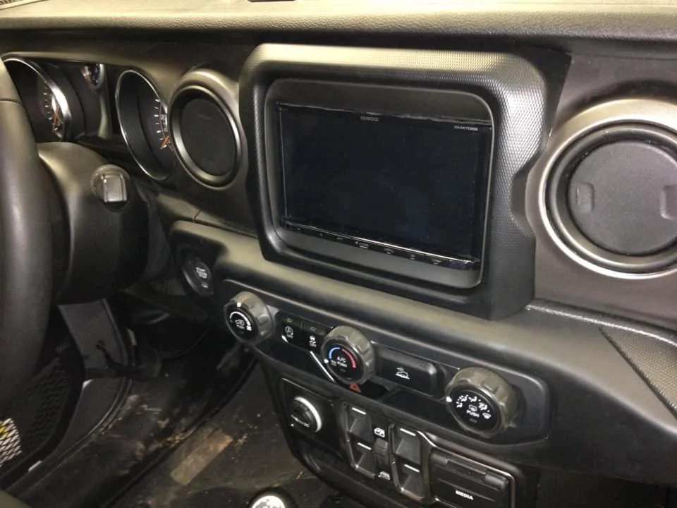 Jeep Gladiator Aftermarket stereo - Show what you put in 30D9D1E9-D1A5-4B58-B893-FBF43E6AC13C