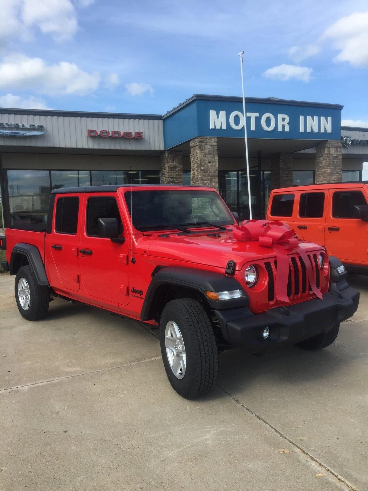Jeep Gladiator FIRECRACKER RED Gladiator JT Club E357B128-F76B-4BBA-8F39-85A54CEE5397