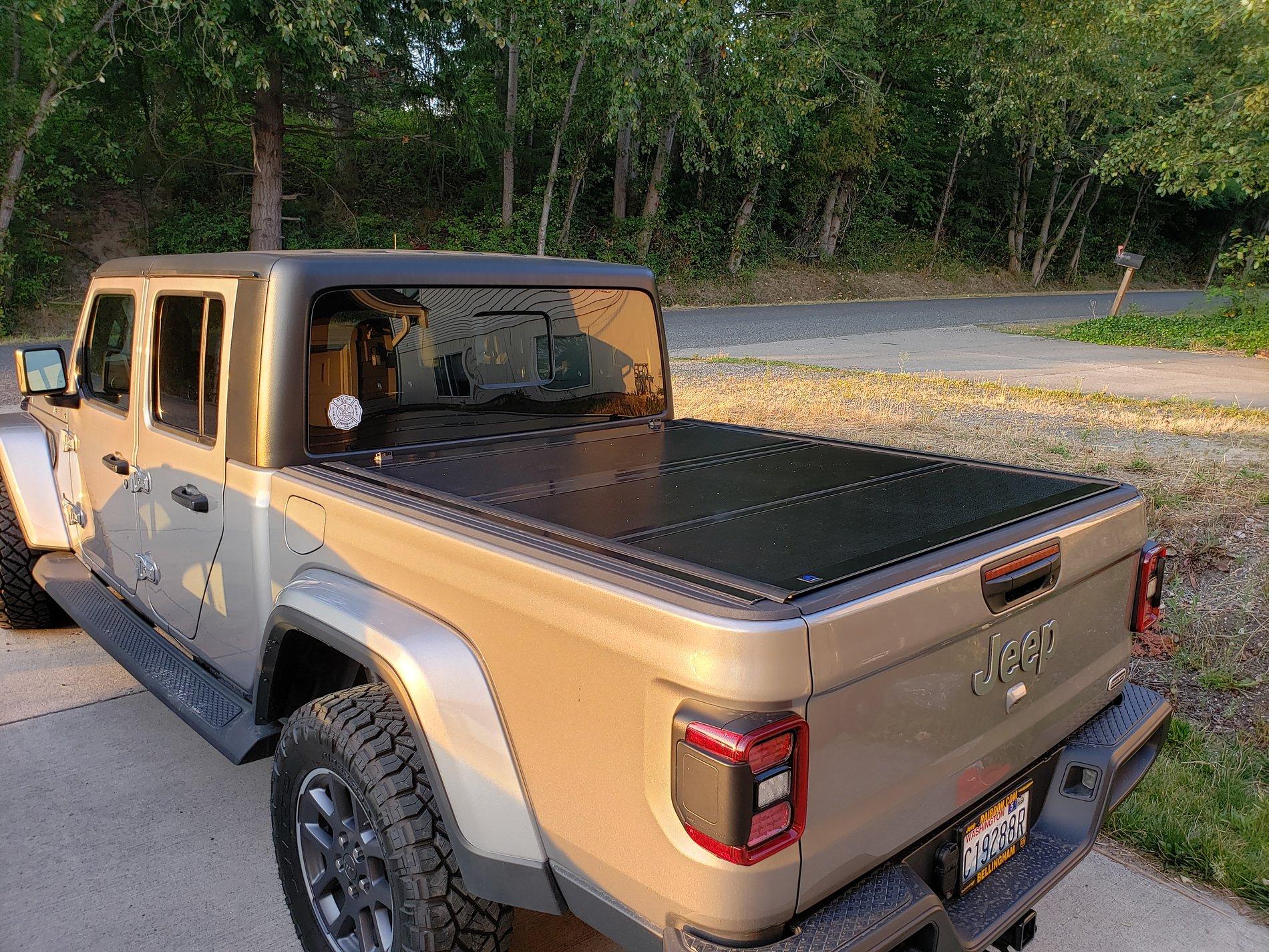 Jeep Gladiator WeatherTech Alloy Bed Cover For Gladiator 20190813_195901