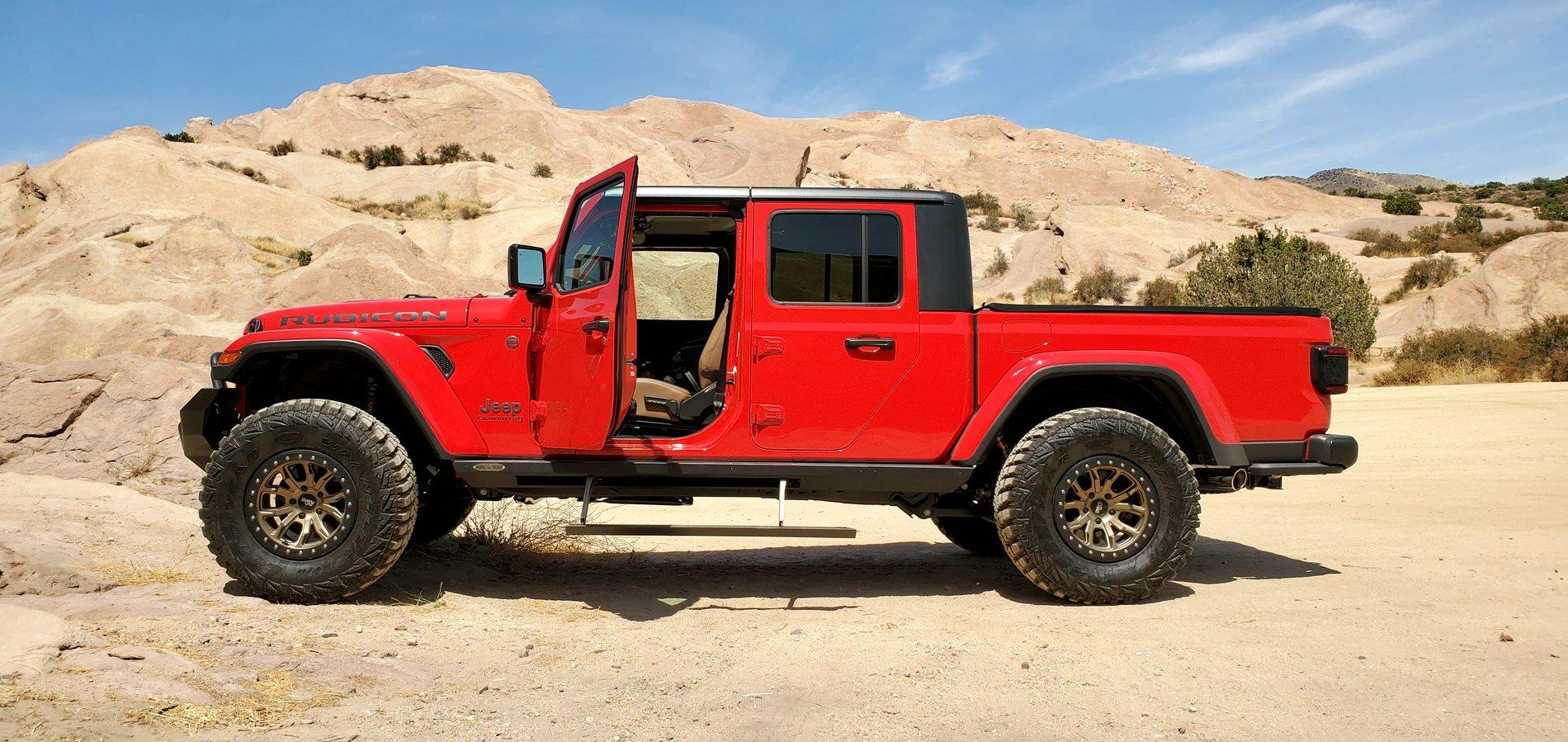 Jeep Gladiator FIRECRACKER RED Gladiator JT Club 20190825_103227