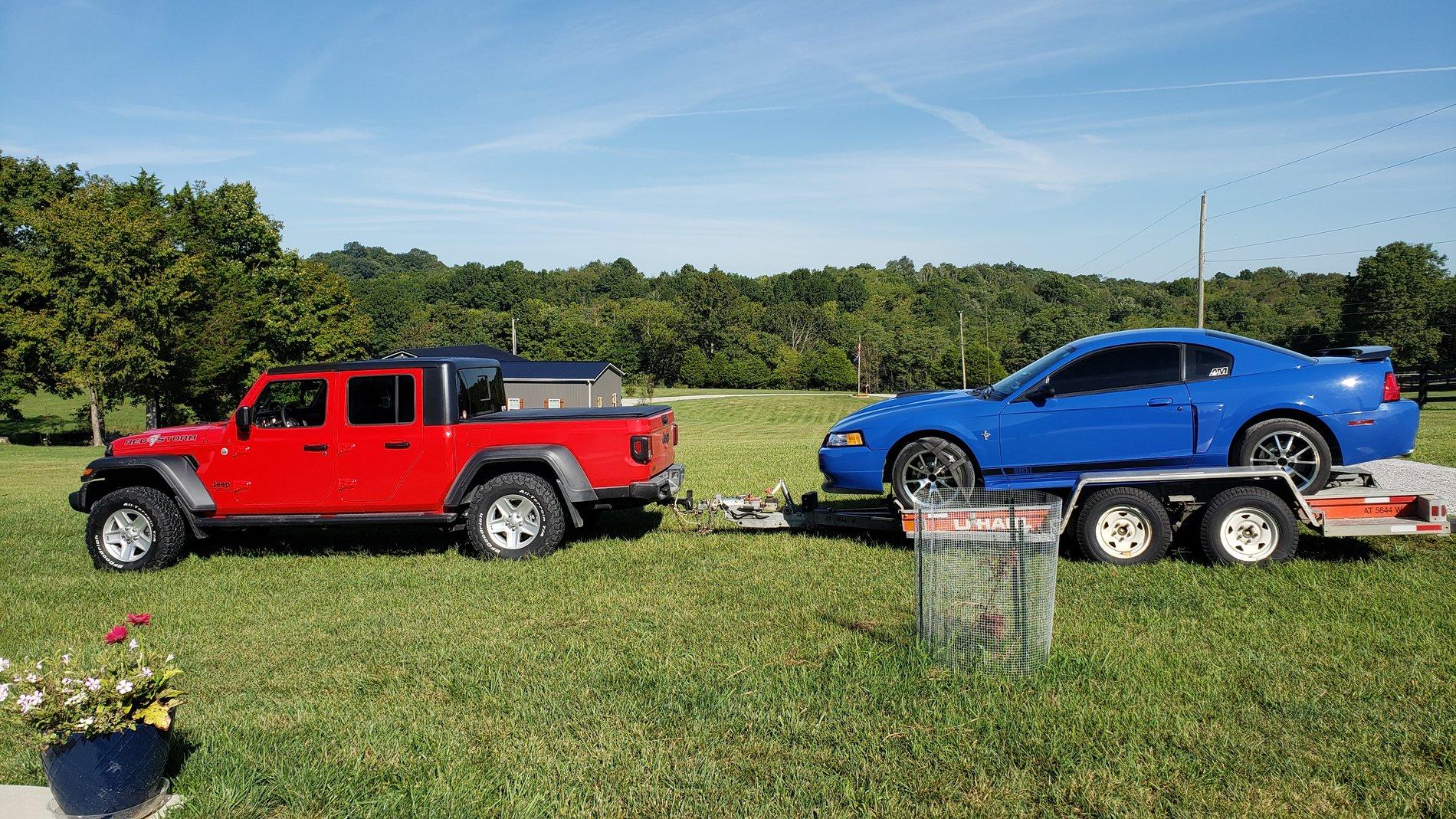 Jeep Gladiator Towed car trailer + muscle car 20190824_100919[1]