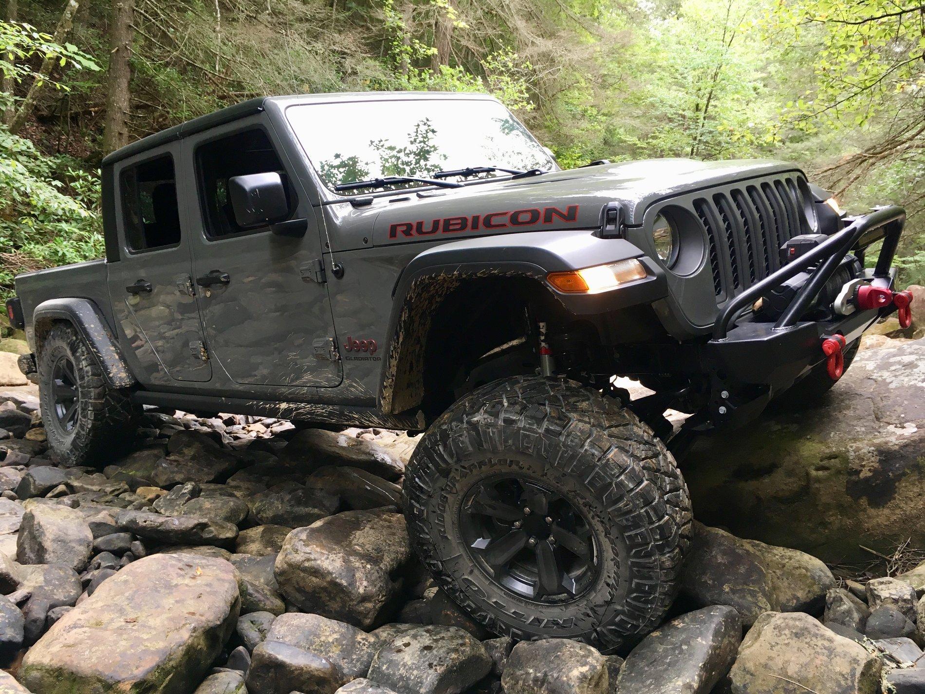 Jeep Gladiator STING GRAY Gladiator JT Club 27AAD39E-8E64-43F5-A6C6-8AA7CF1AD81A