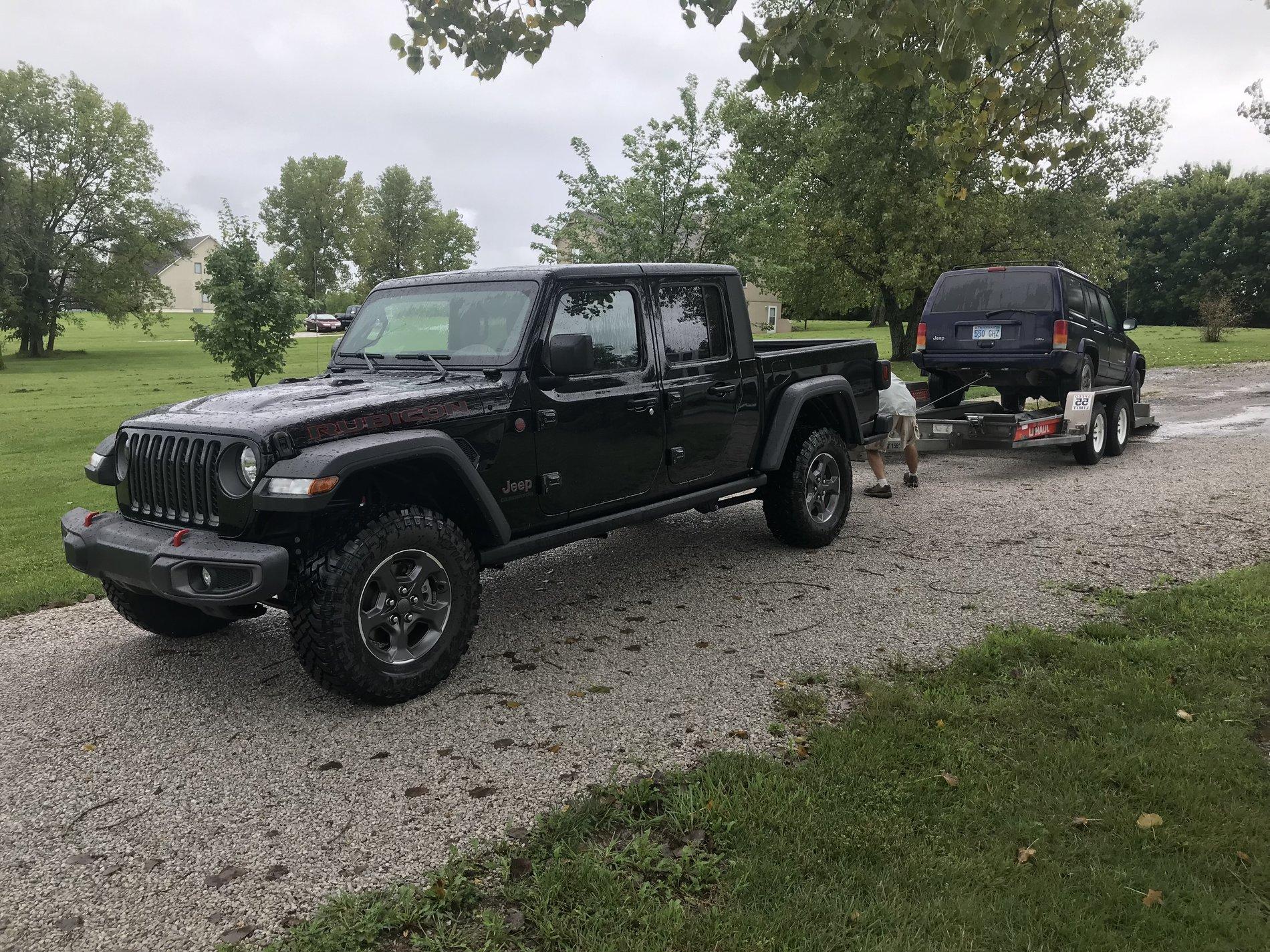 Jeep Gladiator First tow today F5C9C610-54B6-4615-9F6D-D4E474BA8902
