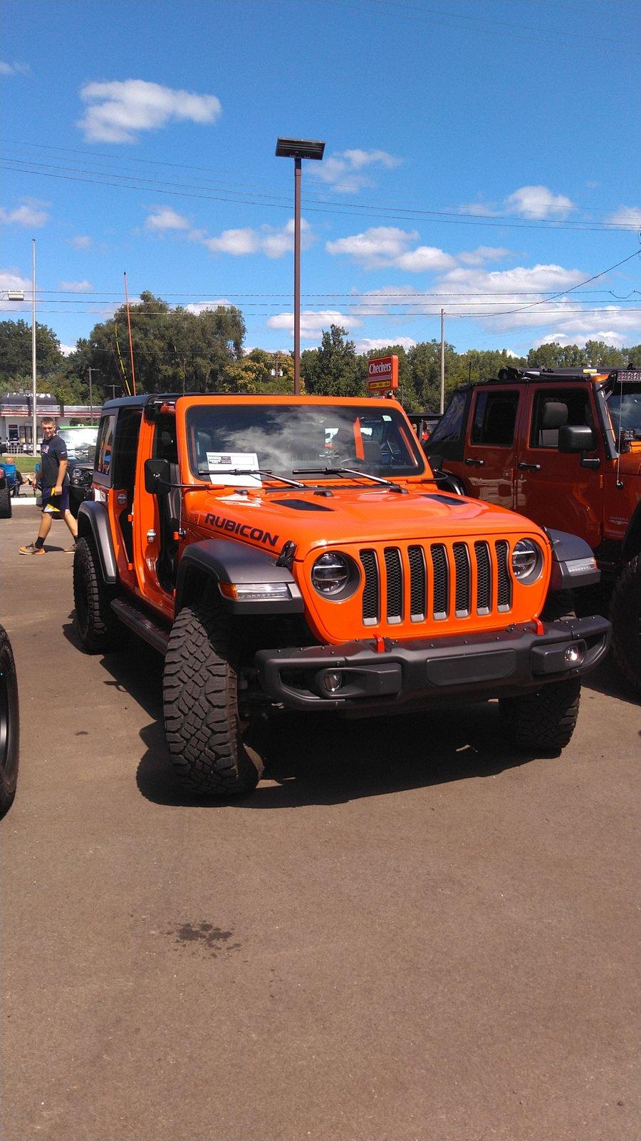 Jeep Gladiator 28th St Metro Cruise KIMG0709.JPG