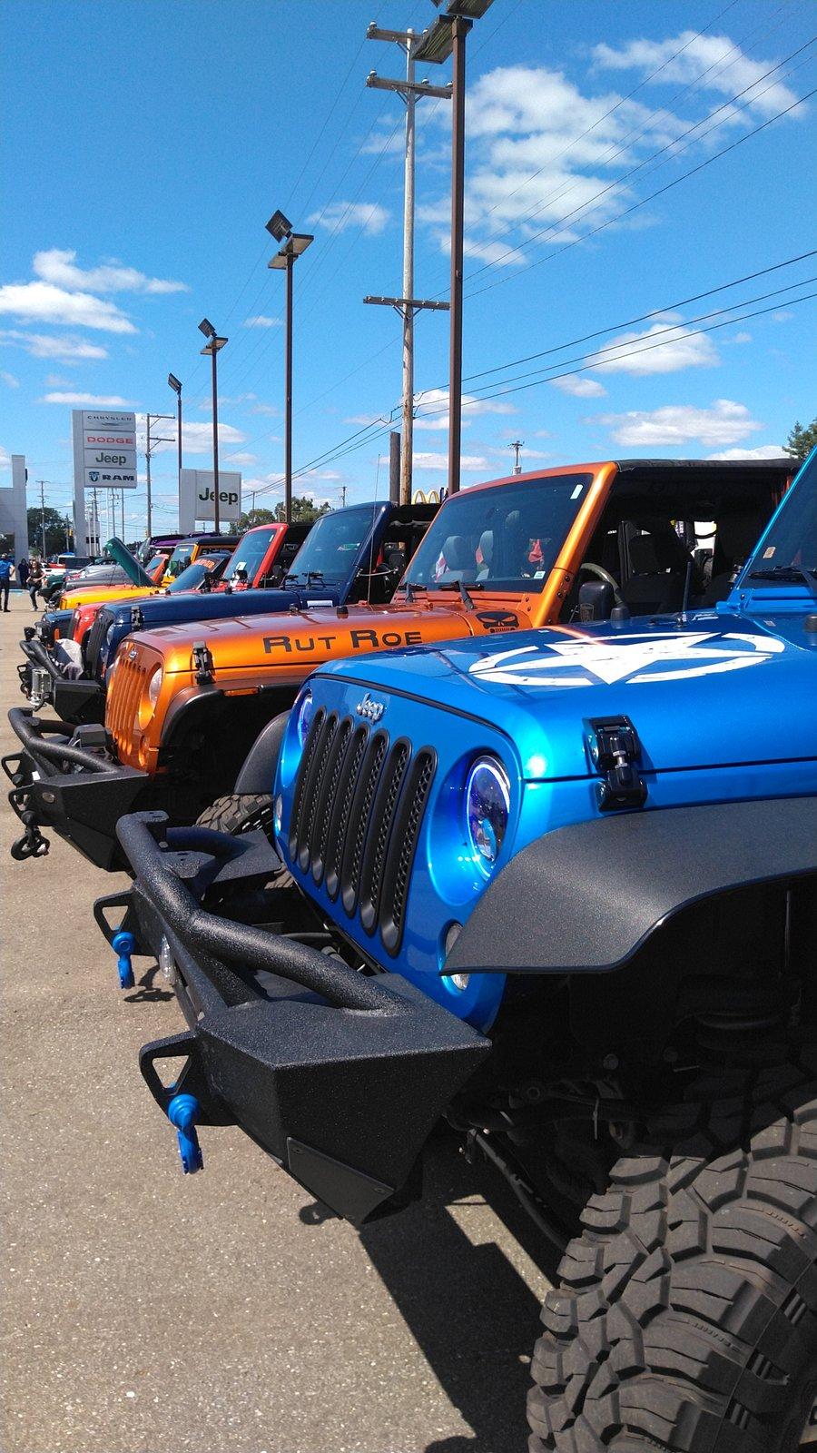 Jeep Gladiator 28th St Metro Cruise KIMG0717.JPG