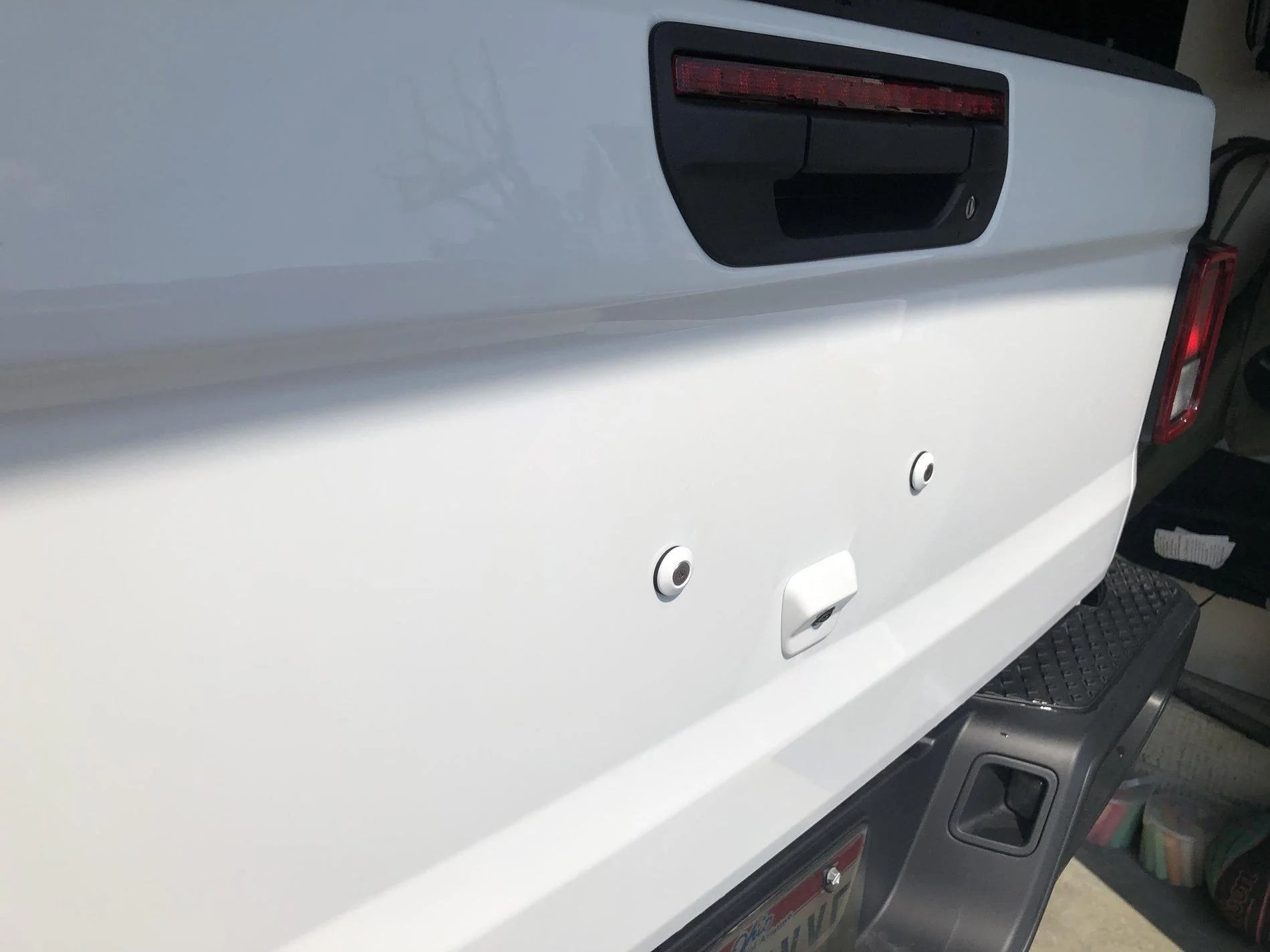 Jeep Gladiator Remove tailgate covers? 43E02992-E635-466F-ADFA-B6C809906037