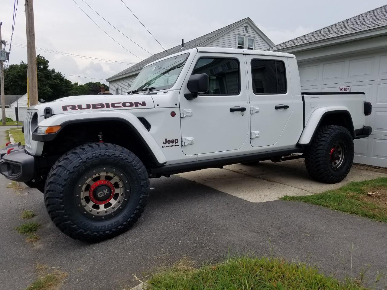 Jeep Gladiator 2020 Gladiator JT 35's XD 137 -12 offset wheels gladiator1