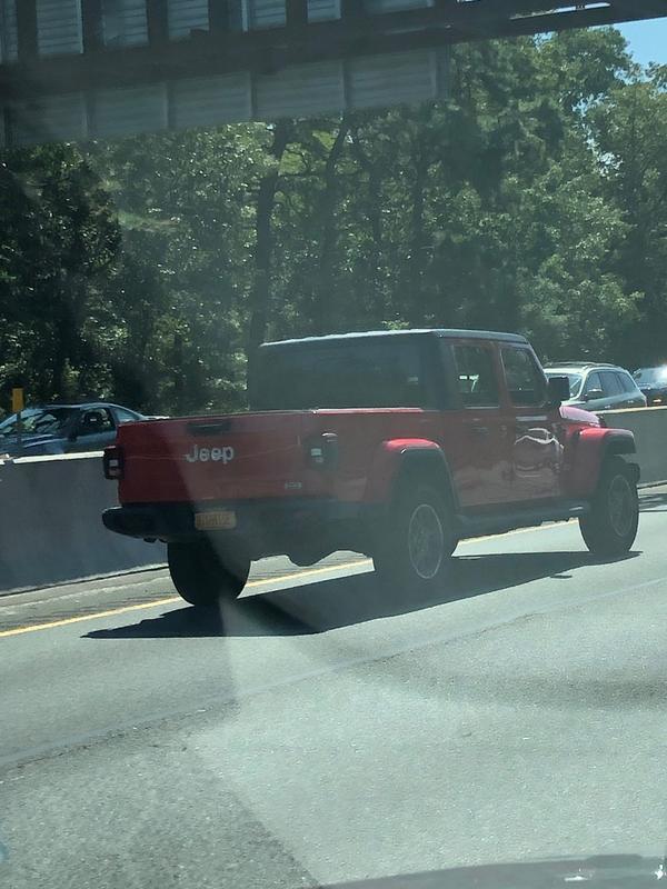 Jeep Gladiator Official Gladiator *SPOTTED* thread image2-7