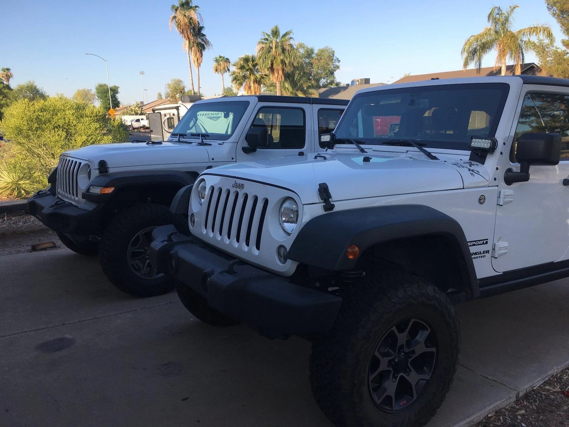 Jeep Gladiator Difference between Sport S and Rubicon Suspension 4FFA4553-41EB-44B2-AA08-E7272F6E5866