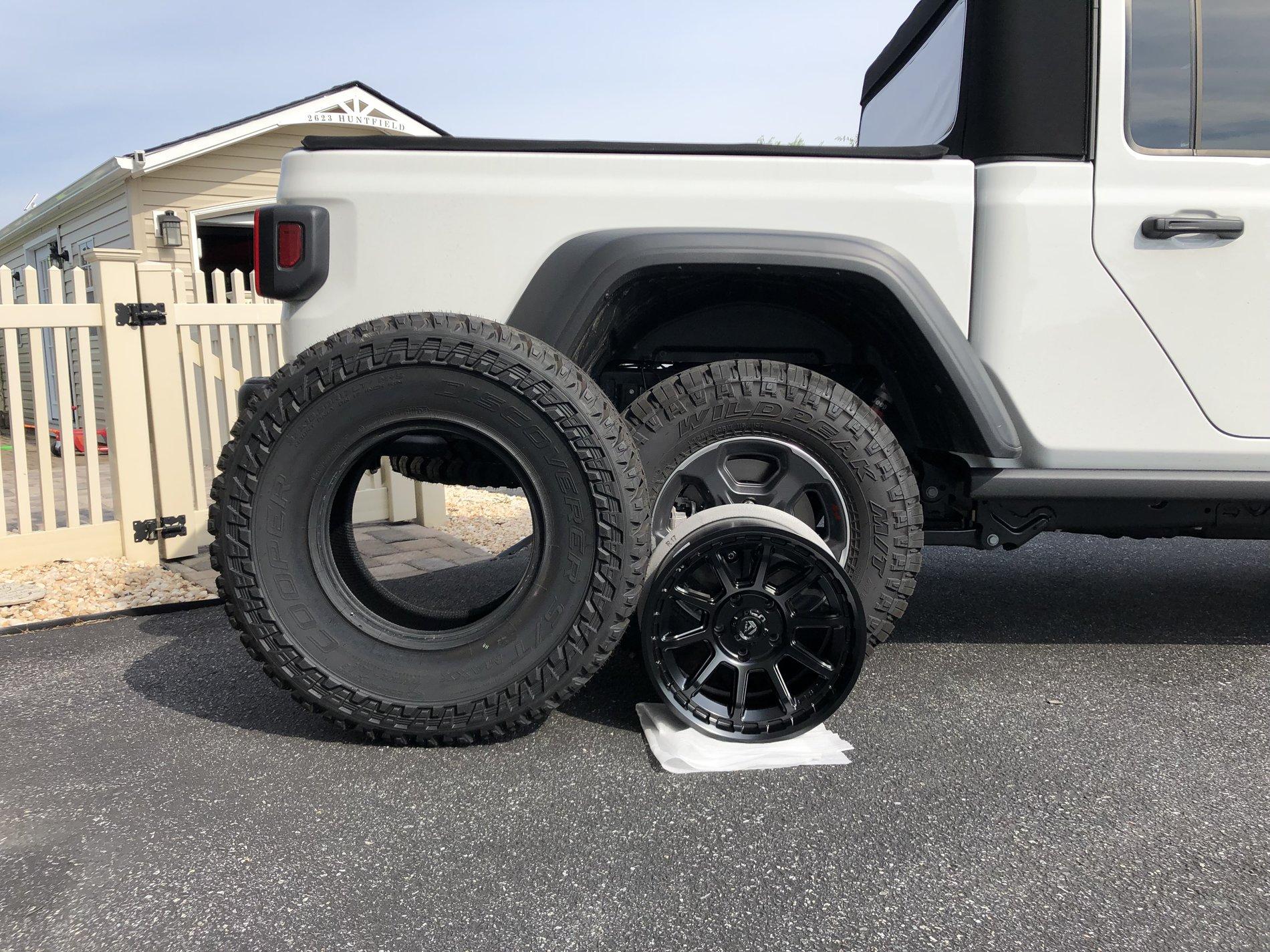 Jeep Gladiator Family build but my son might be too young... F67E9EE9-8B2D-4353-9AA1-8A4E5E79801D