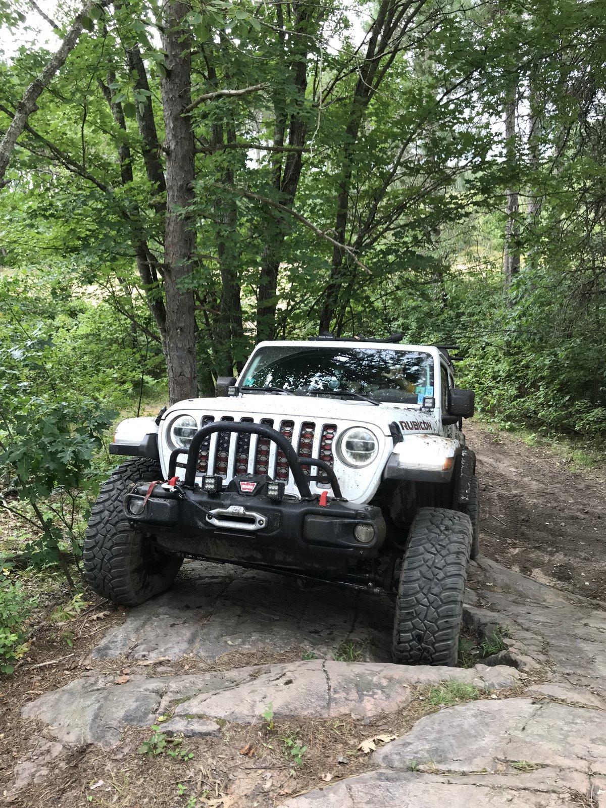 Jeep Gladiator BRIGHT WHITE Gladiator JT Club IMG_3248.JPG