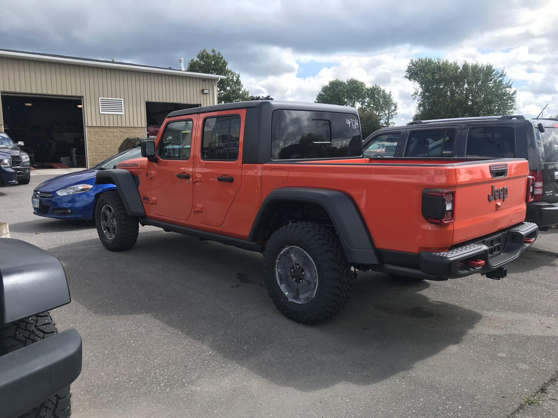 Jeep Gladiator First Punk'n Gladiators have rolled off assembly line B581BA94-F2BA-4A8C-907A-6859ABEC8932