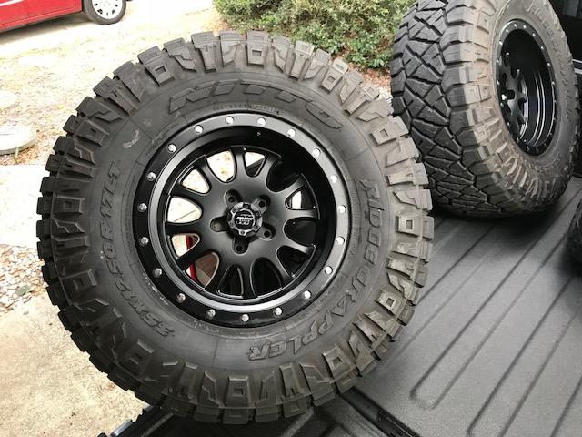 Jeep Gladiator What wheels are you putting on you JT? IMG_1712.JPG