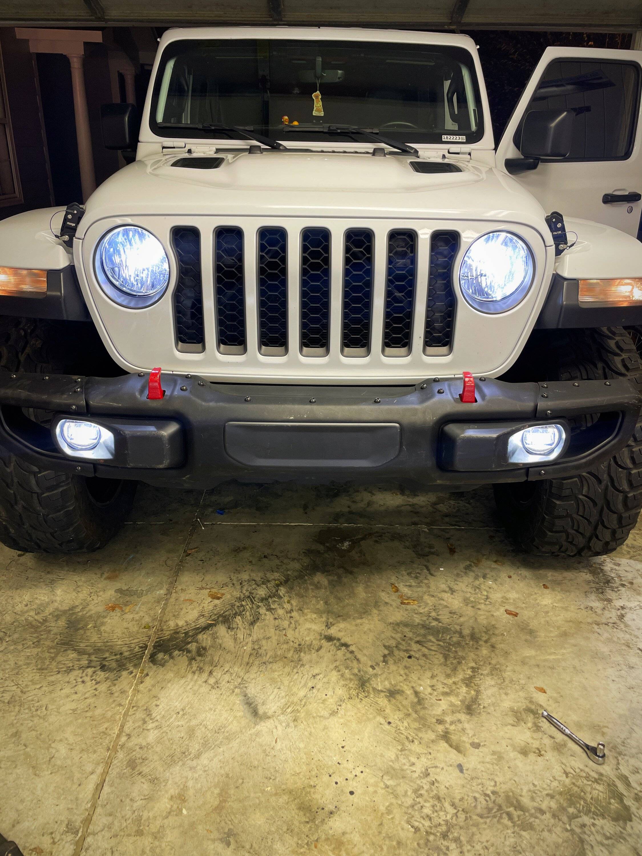 Jeep Gladiator Christmas Day Waiting Room ?☕️ Merry Christmas to the Jeep Gladiator Forum Community! ?? 5880C3ED-28B5-4D98-B9AC-61786464CEE7