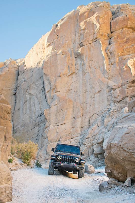 Jeep Gladiator BLACK Gladiator JT Club -Gladiator-Rubicon-Sandstone-Canyon-2022-12-21-001