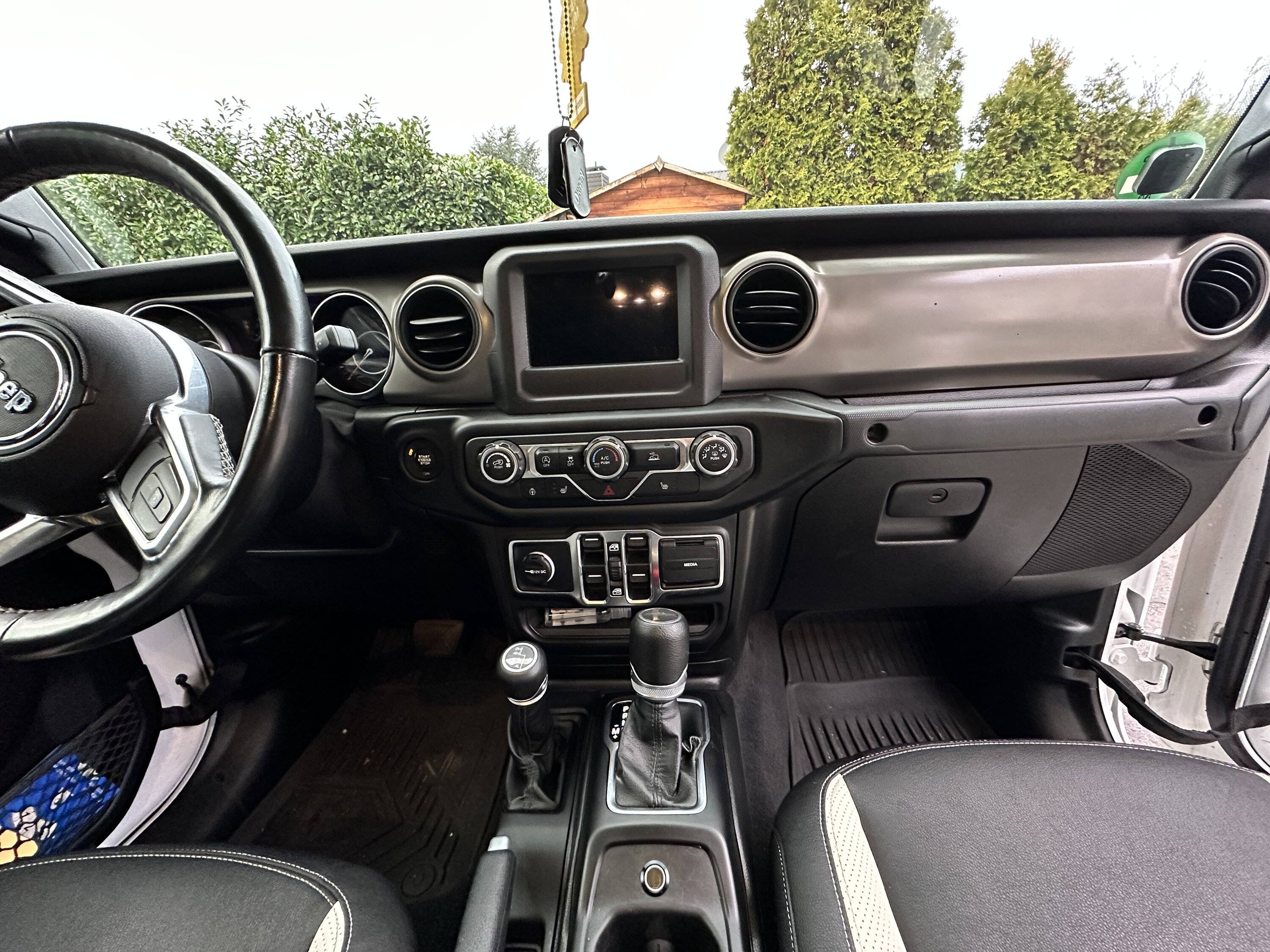 Jeep Gladiator No Air Flow on Windshield :-/ EE6C6DDF-5765-44A6-9D2E-6CD67E29E8B9