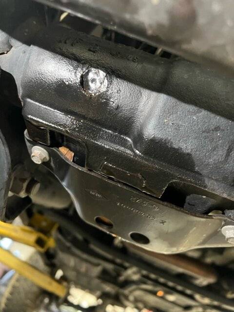 Jeep Gladiator anyone else experience leaks from these 2020 Gladiator axle / differential "seal points"? image0